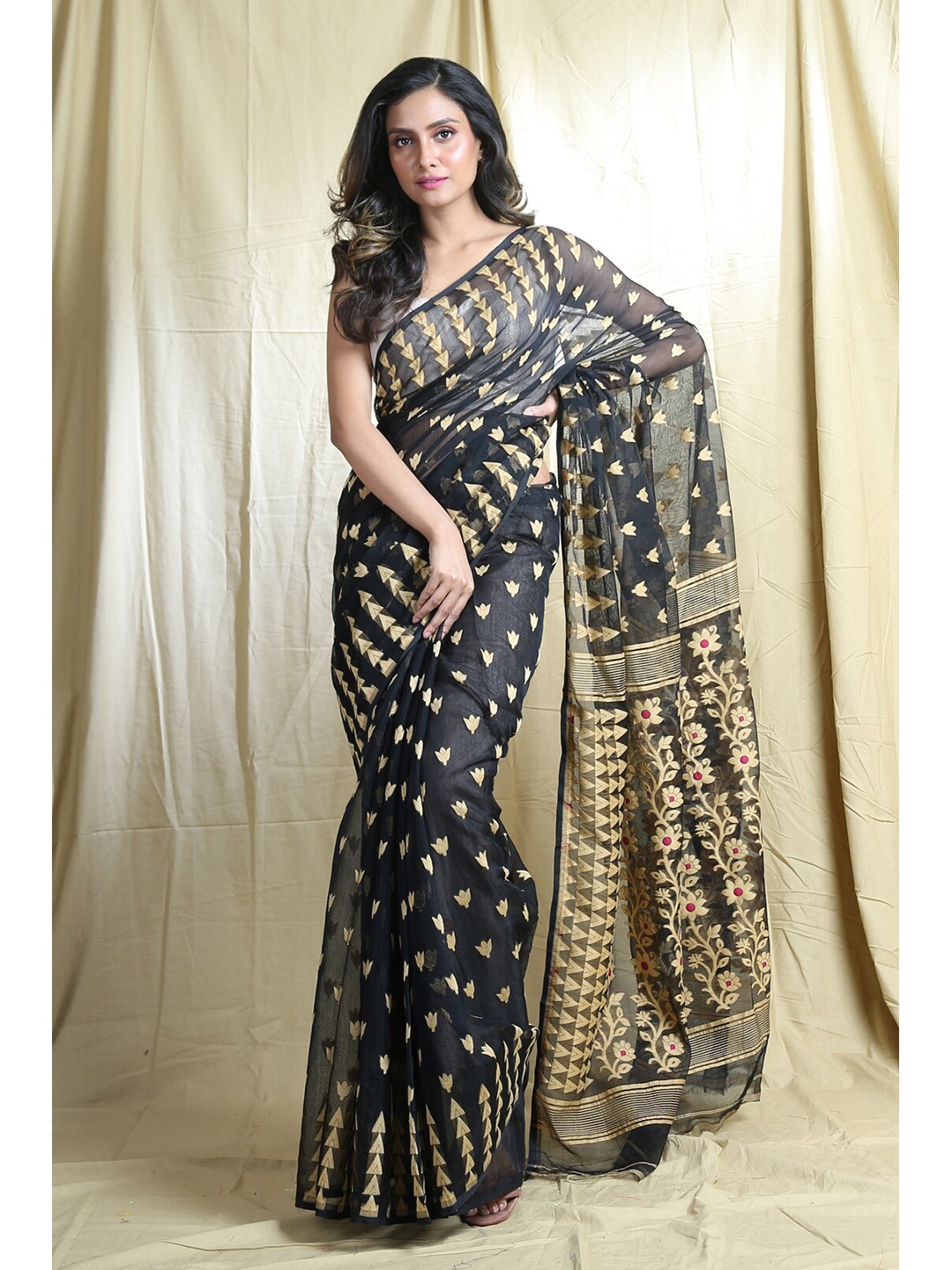 

Arhi Black & Pink Woven Design Silk Cotton Saree