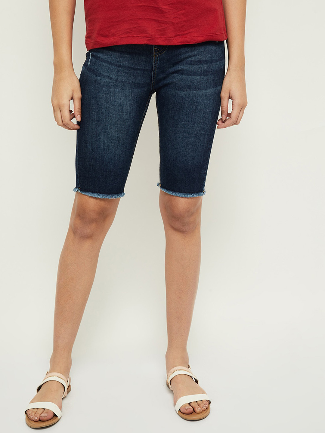 

max Women Blue Washed Denim Cotton Shorts