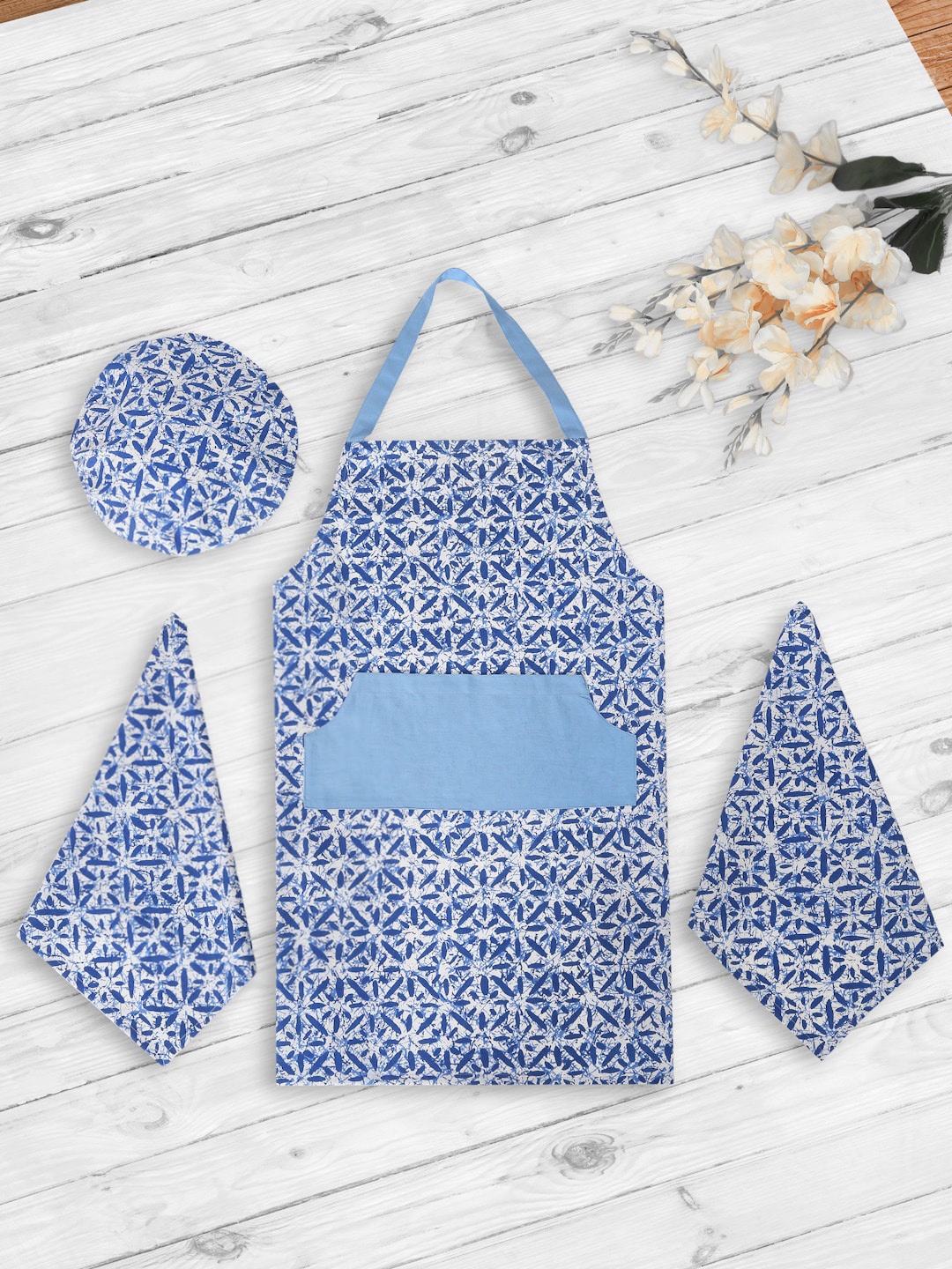 

Rajasthan Decor Blue & White Printed Cotton Apron Set