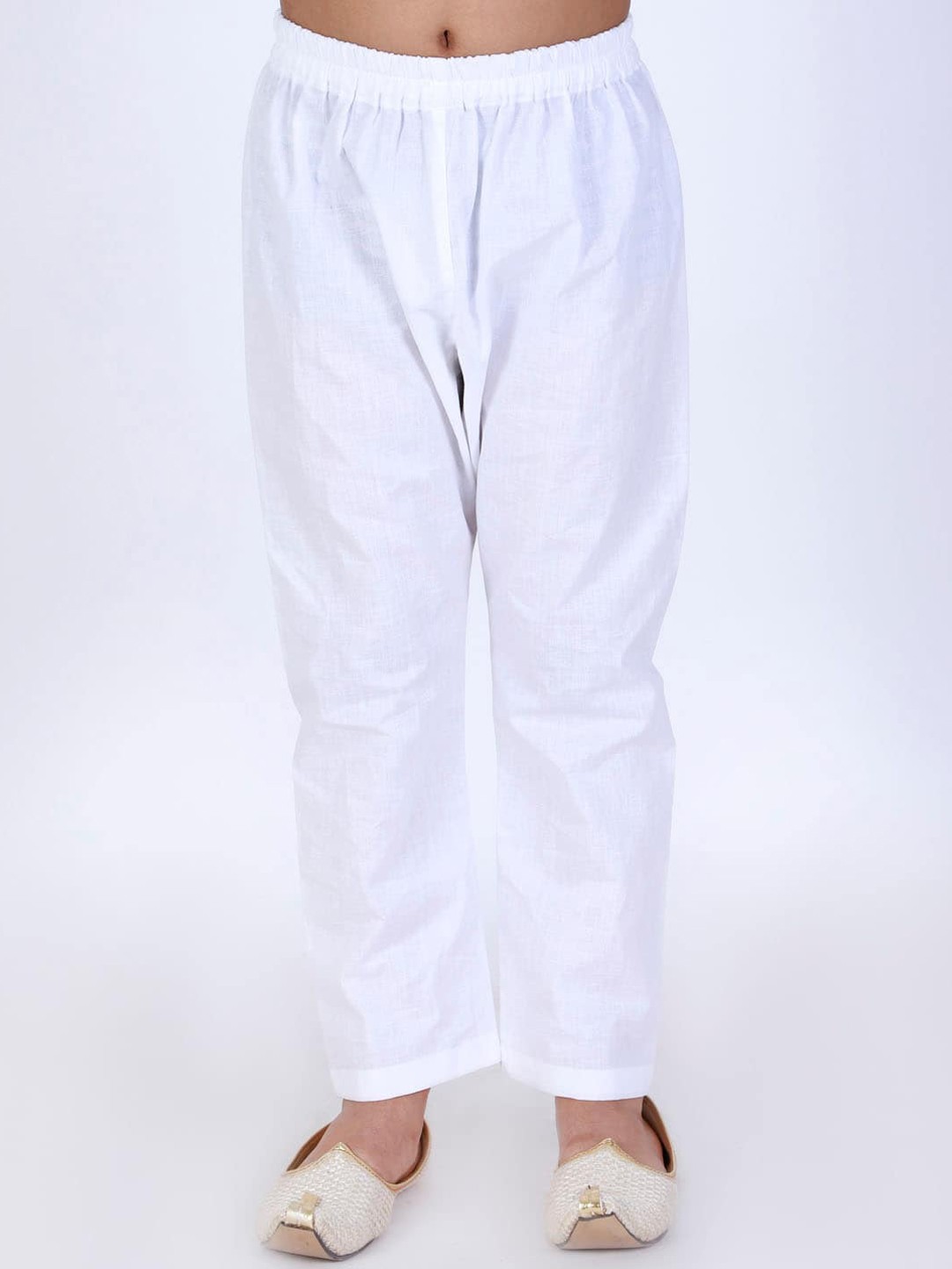 

VASTRAMAY Boys White Solid Cotton Pyjamas