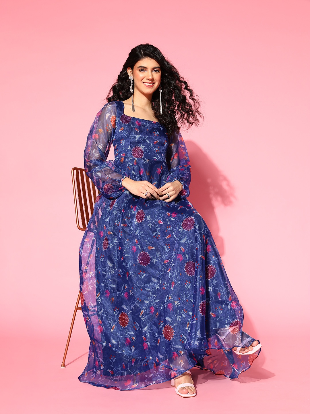 

Sangria Women Elegant Blue Floral Gowns for Days