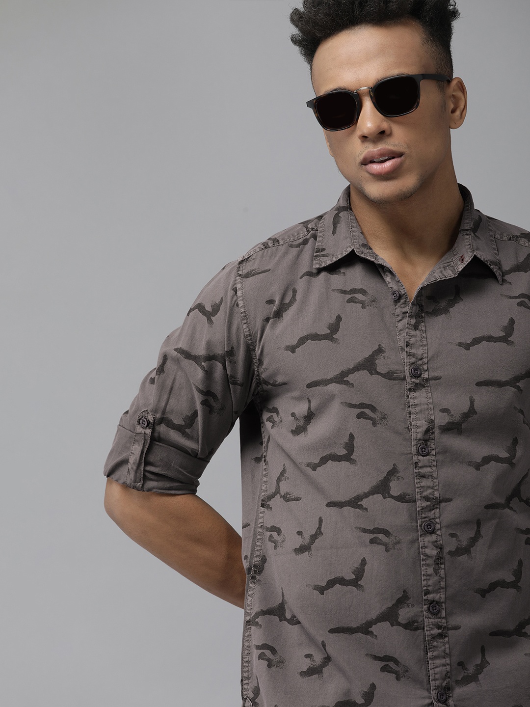

Roadster Men Grey Classic Printed Cotton Casual Shirt