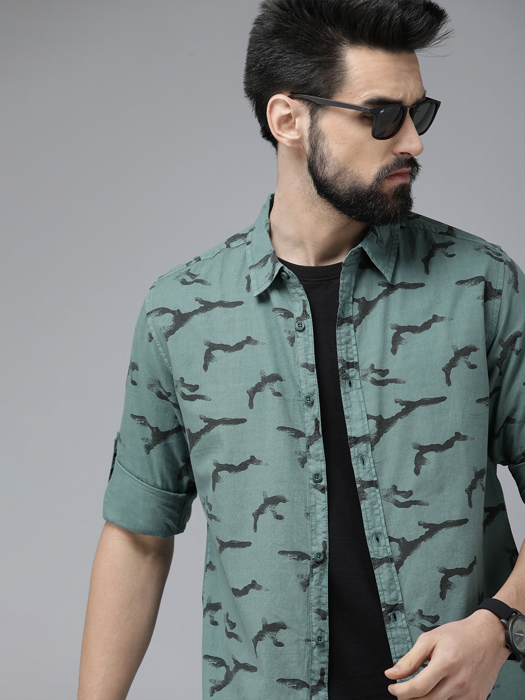 

Roadster Men Green & Black Pure Cotton Classic Printed Casual Shirt