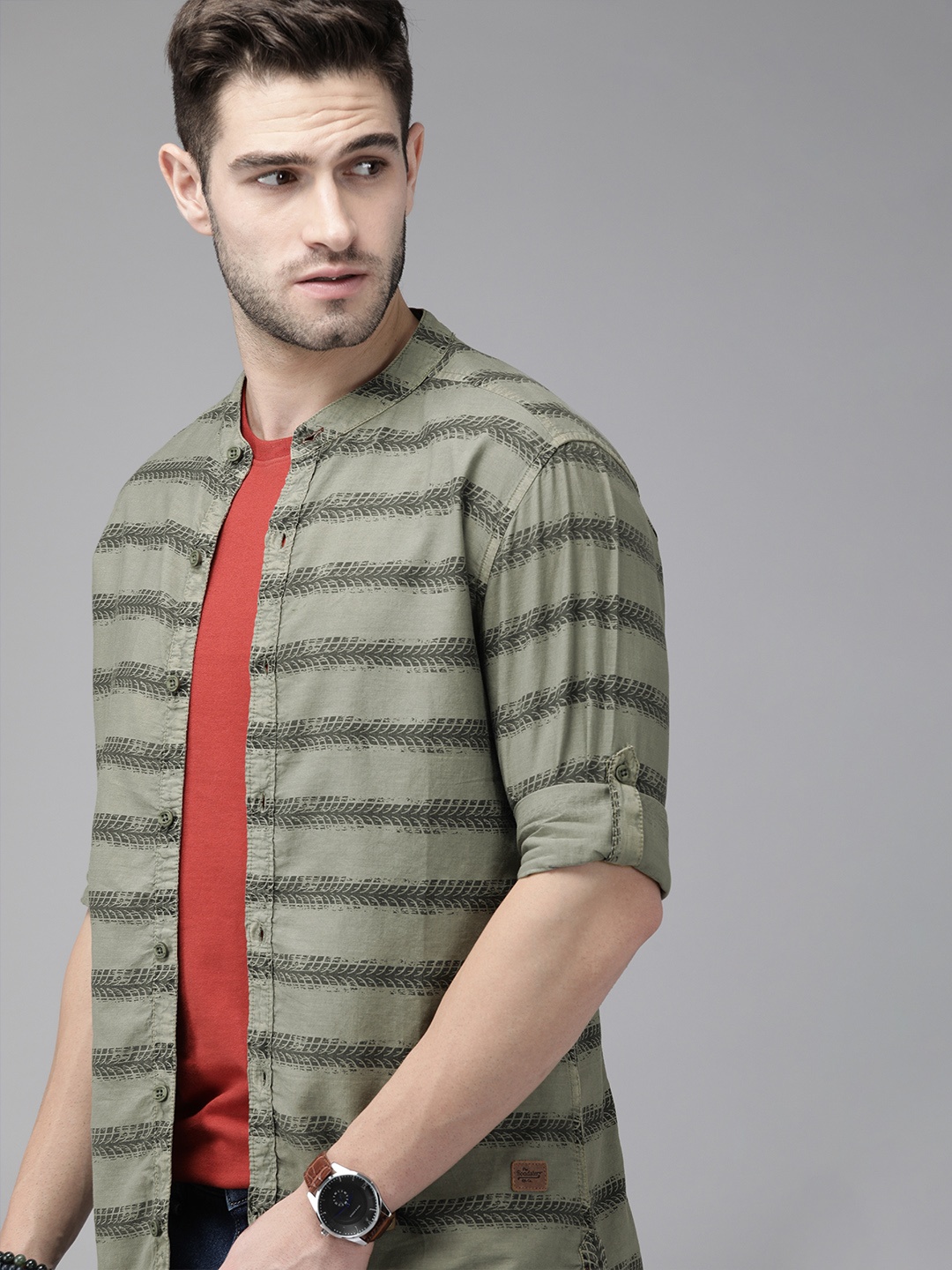 

Roadster Men Olive Green Horizontal Striped Casual Shirt