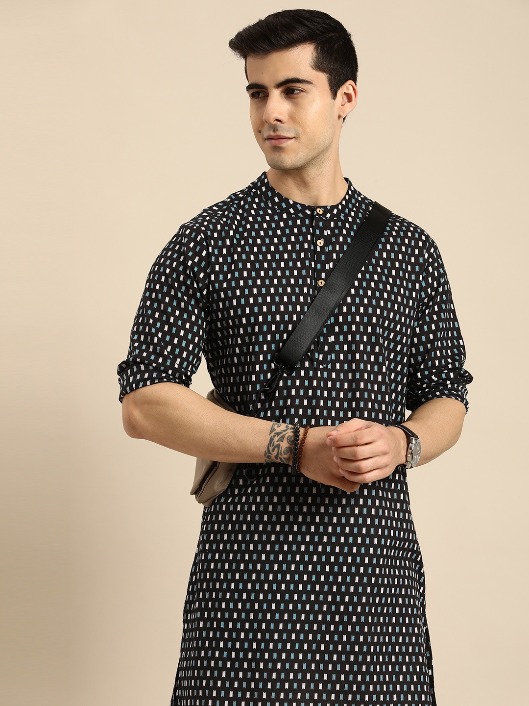 

Anouk Men Black & White Printed Pure Cotton Kurta with Pyjamas