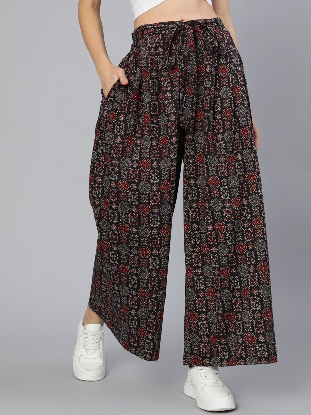 

Nayo Women Black & Red Printed Palazzos