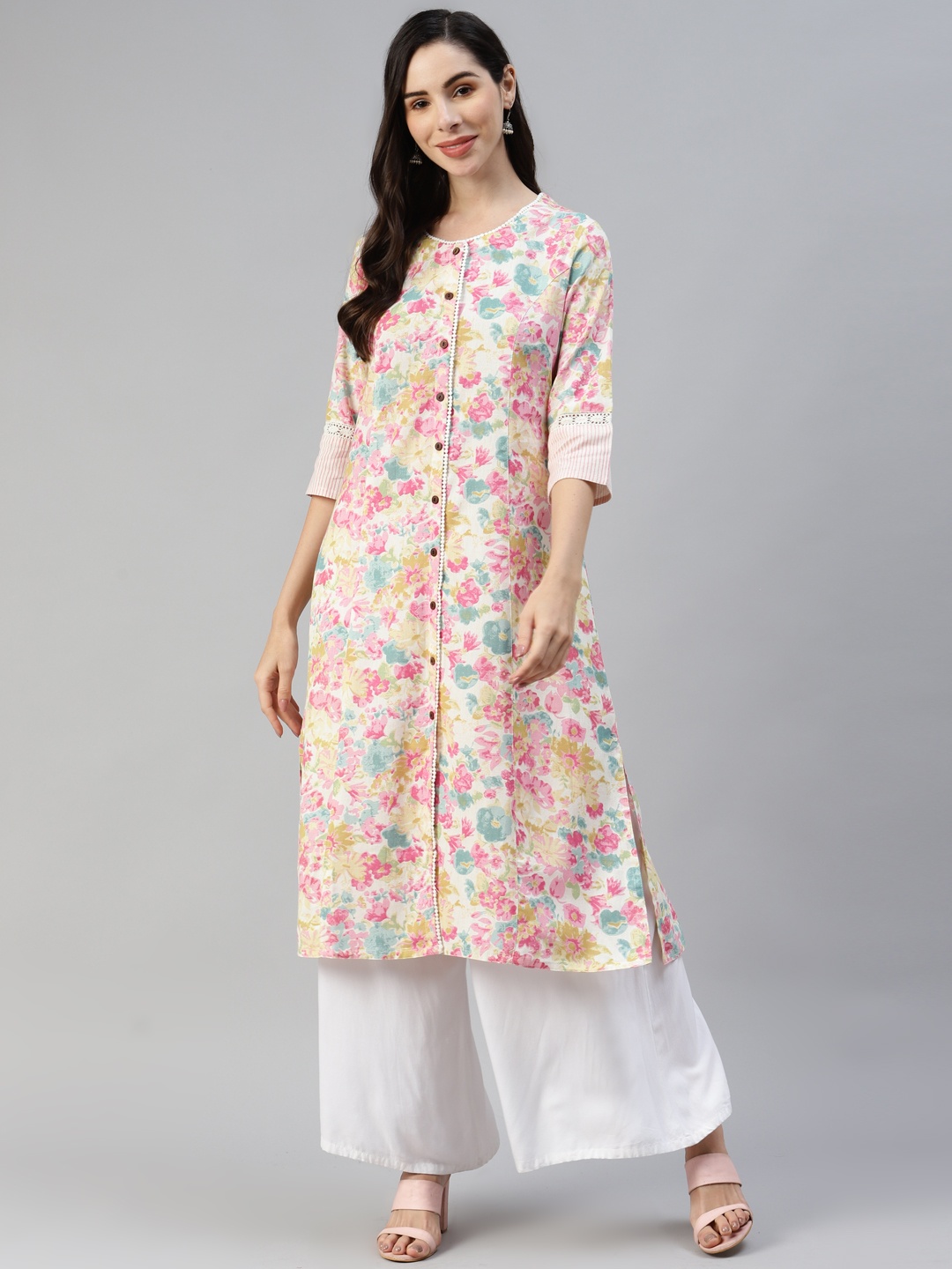 

Divena Women White & Pink Floral Printed Kurta
