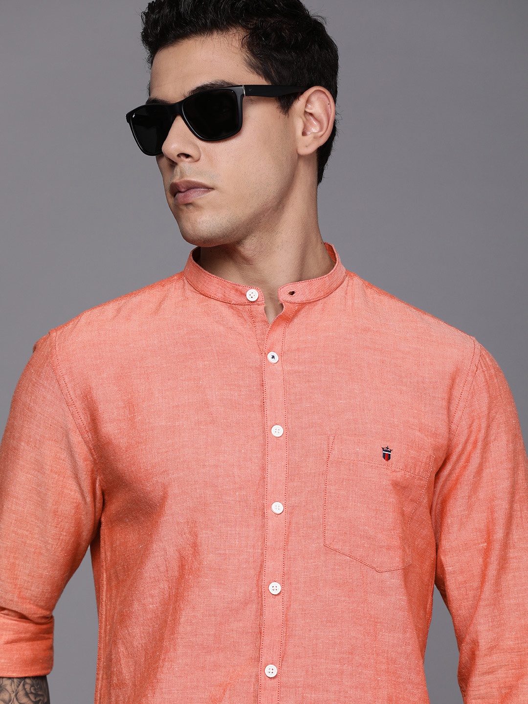 

Louis Philippe Sport Men Peach-Coloured Solid Super Slim Fit Casual Shirt
