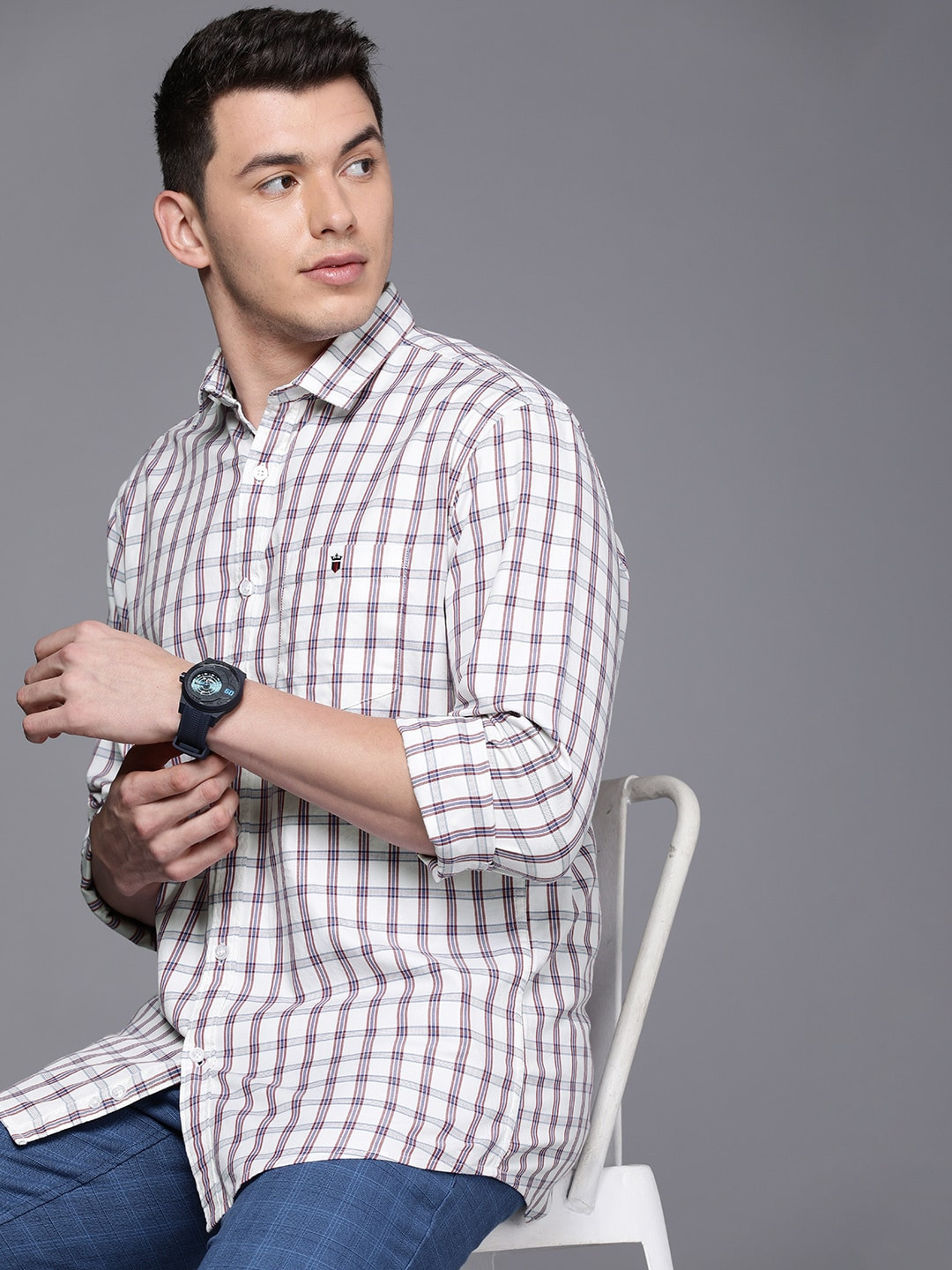 

Louis Philippe Jeans Men Blue Slim Fit Checked Cotton Casual Shirt