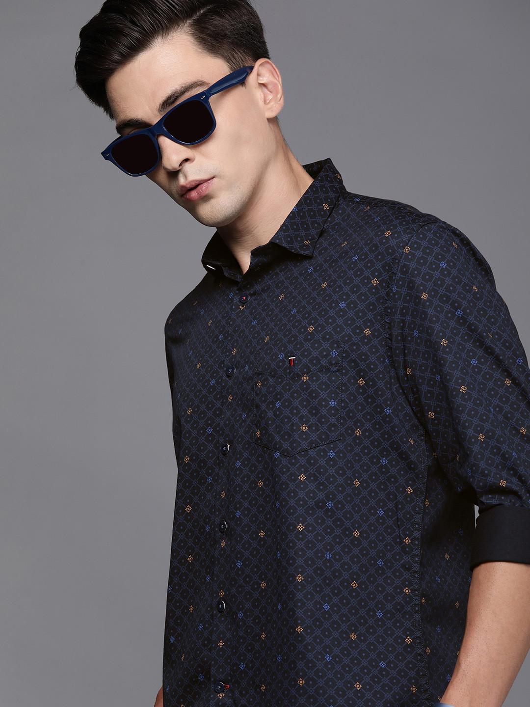 

Louis Philippe Sport Men Navy Blue Slim Fit Printed Pure Cotton Casual Shirt