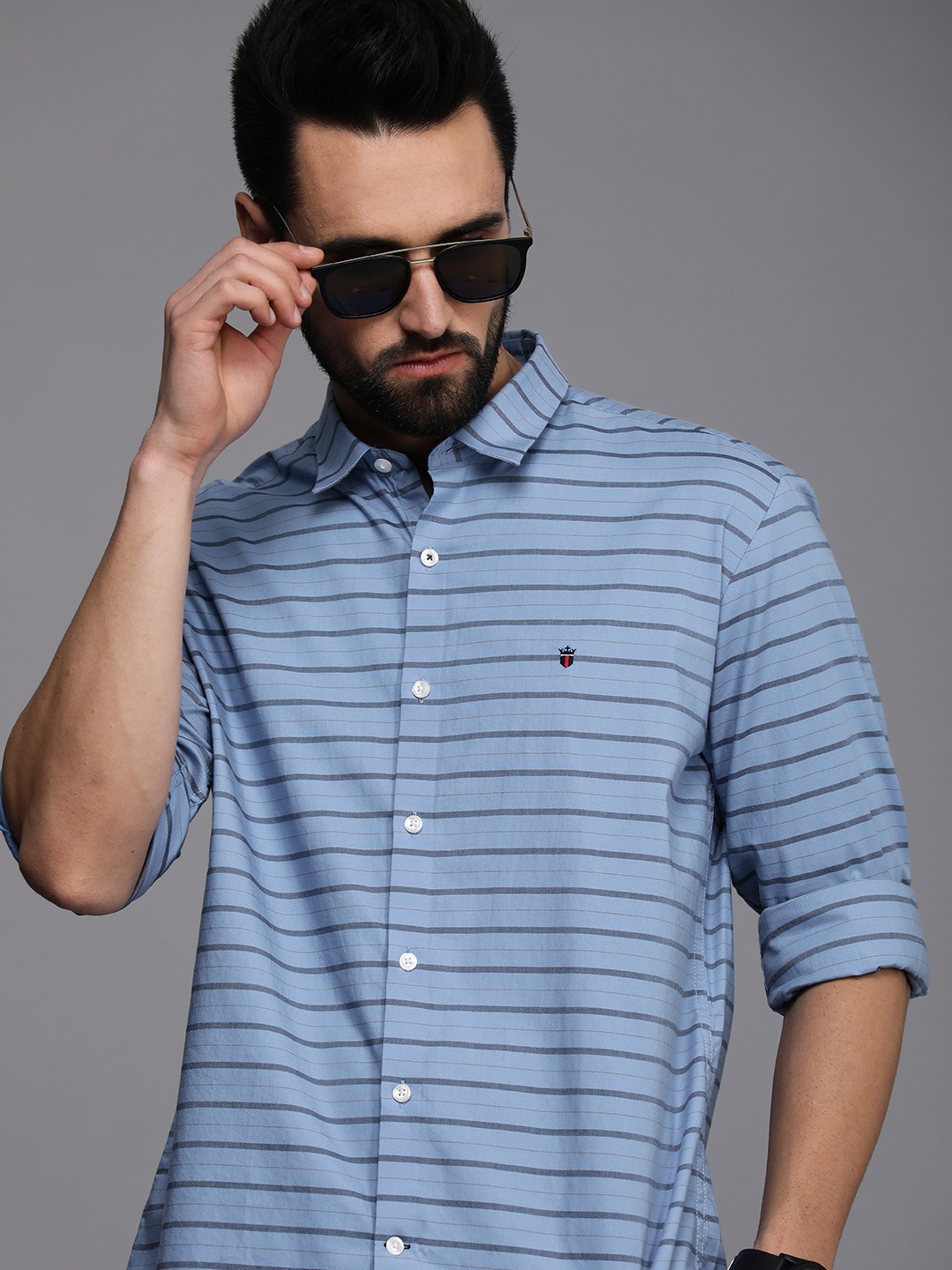 

Louis Philippe Sport Men Blue Striped Slim Fit Pure Cotton Casual Shirt