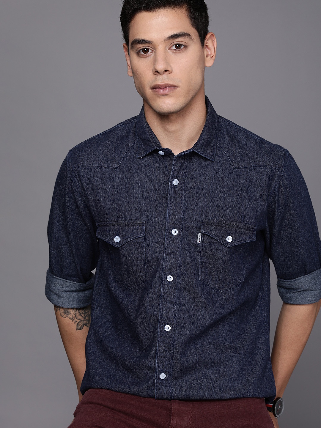 

Louis Philippe Jeans Men Navy Blue Solid Slim Fit Pure Cotton Casual Shirt