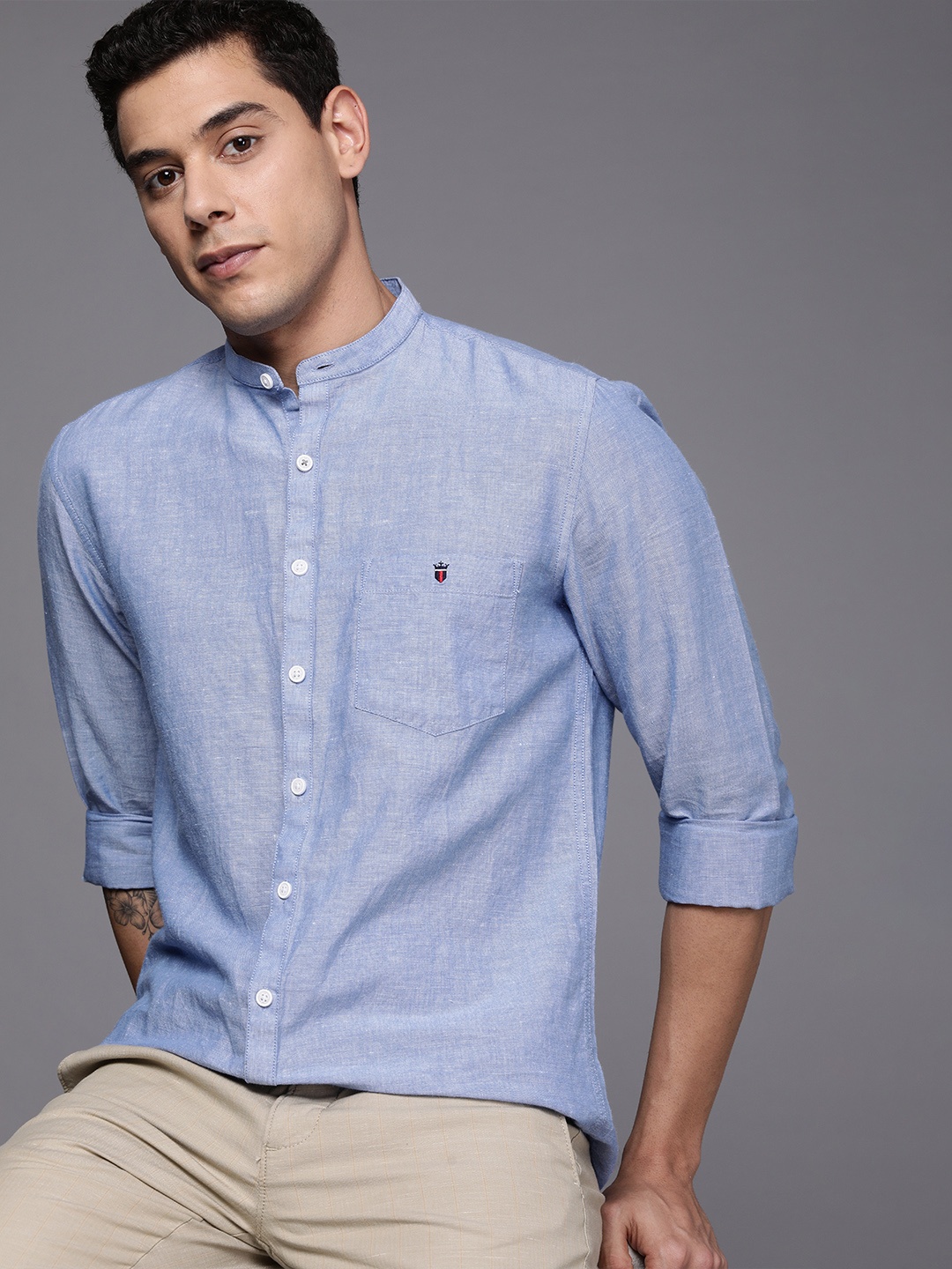 

Louis Philippe Sport Men Blue Solid Super Slim Fit Casual Shirt