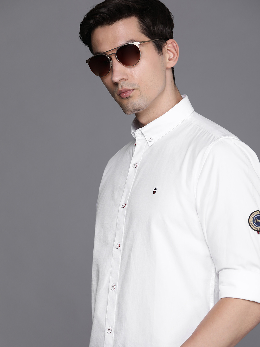 

Louis Philippe Sport Men White Solid Slim Fit Pure Cotton Casual Shirt