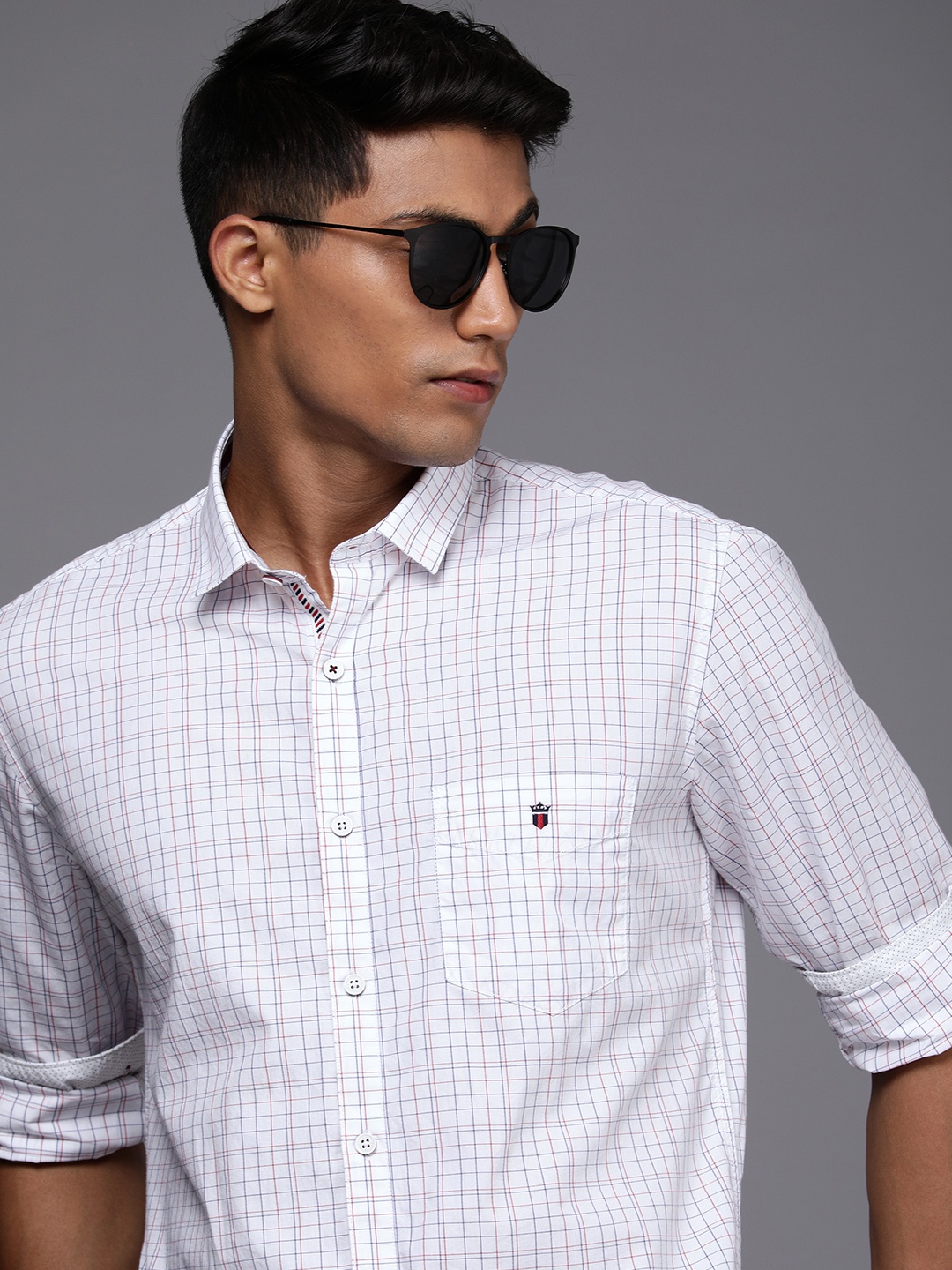 

Louis Philippe Sport Men White & Red Checked Slim Fit Pure Cotton Casual Shirt