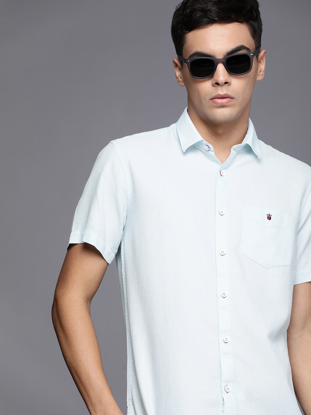 

Louis Philippe Sport Men Blue Slim Fit Casual Shirt
