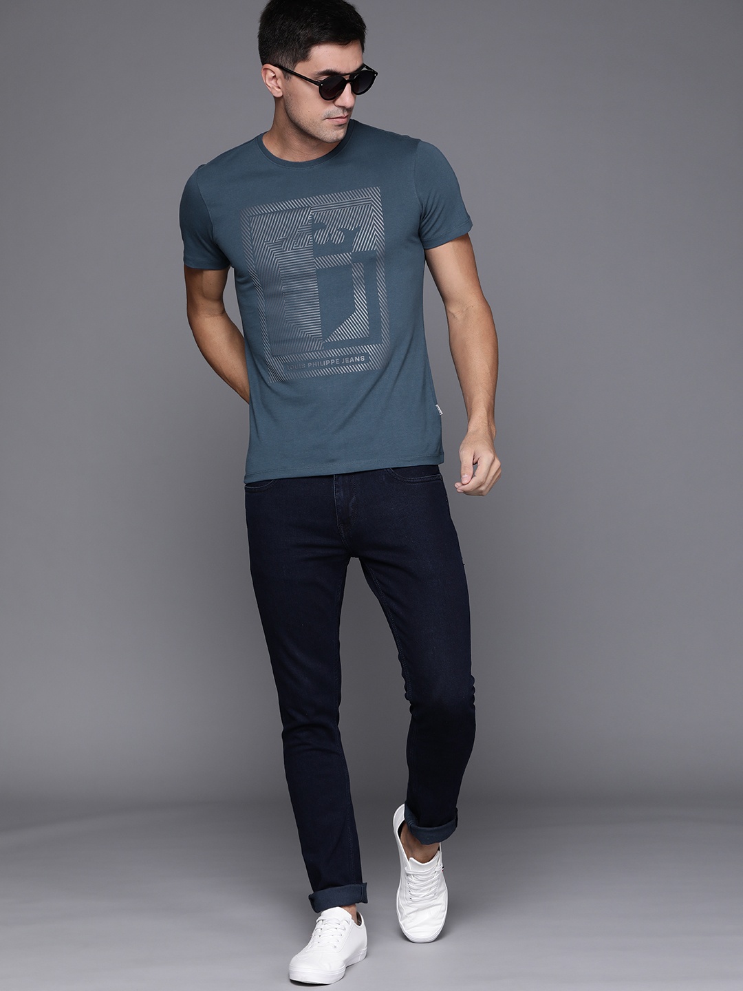 

Louis Philippe Jeans Men Blue Cotton Striped Embossment T-shirt