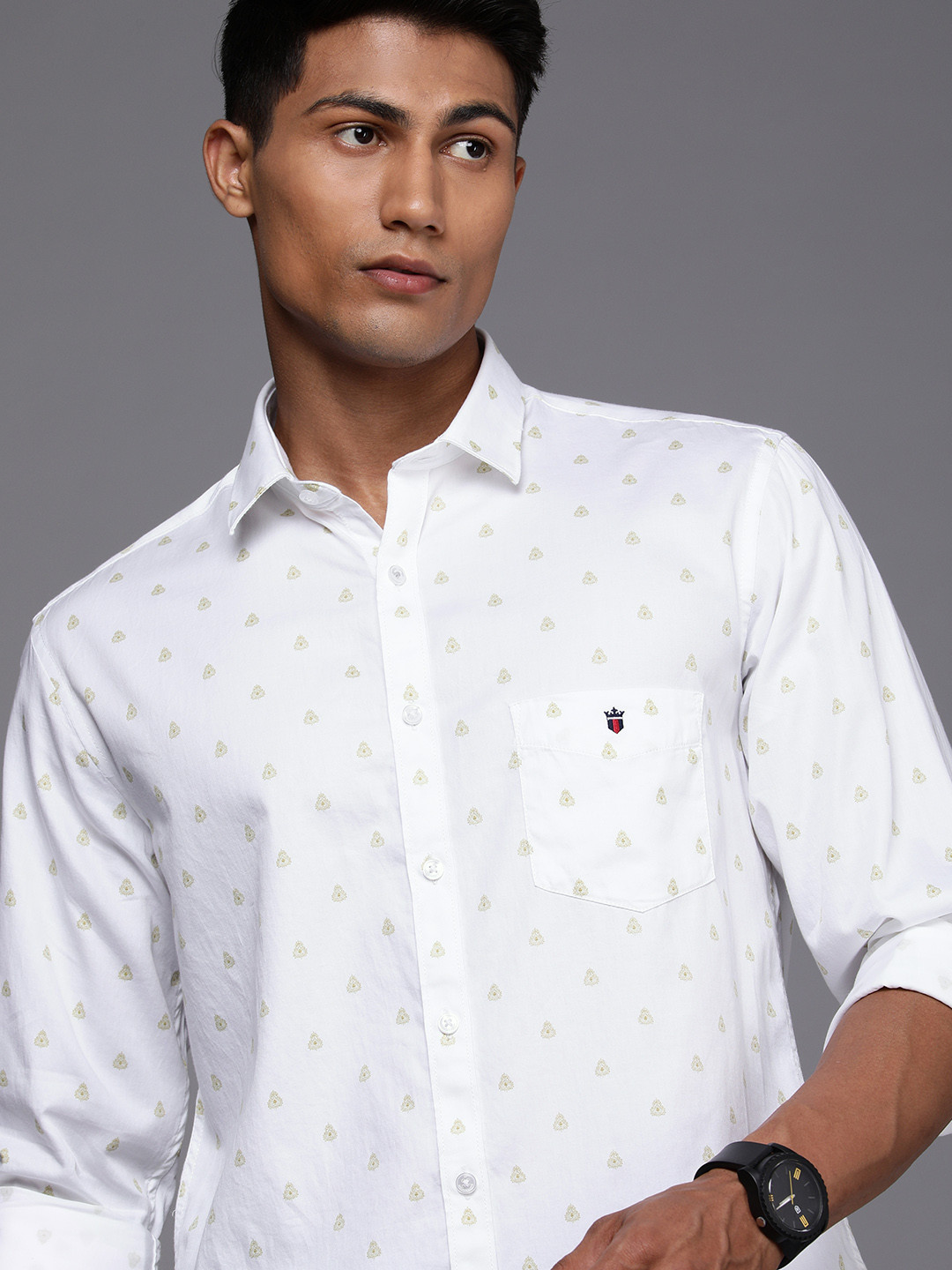 

Louis Philippe Sport Men White & Olive Slim Fit Printed Casual Pure Cotton Shirt