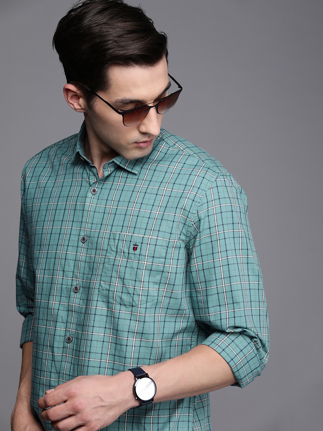

Louis Philippe Sport Men Green And White Slim Fit Checked Pure Cotton Casual Shirt