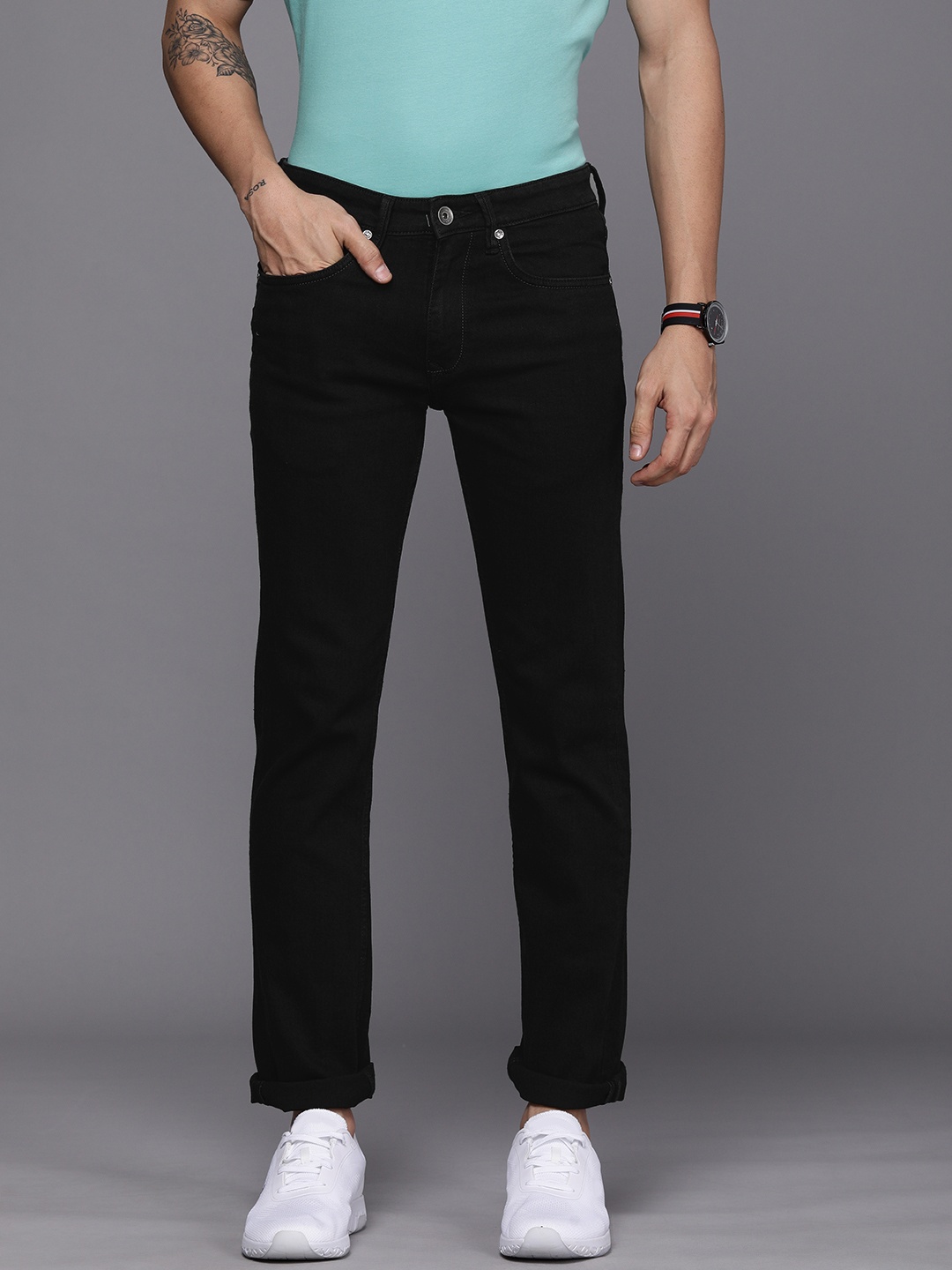 

Louis Philippe Jeans Men Black Slim Fit Low-Rise Clean Look Jeans