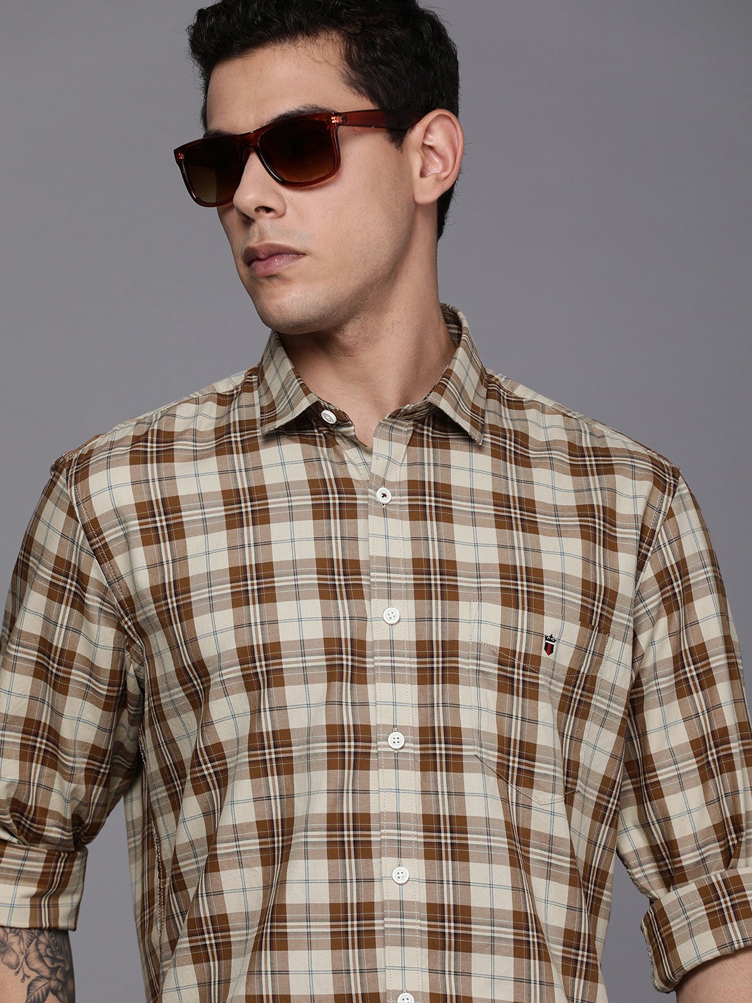 

Louis Philippe Sport Men Beige & Brown Slim Fit Checked Pure Cotton Casual Shirt