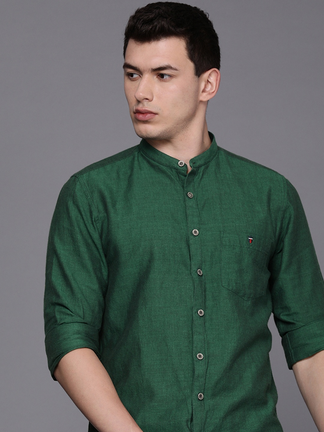 

Louis Philippe Sport Men Green Solid Slim Fit Casual Shirt