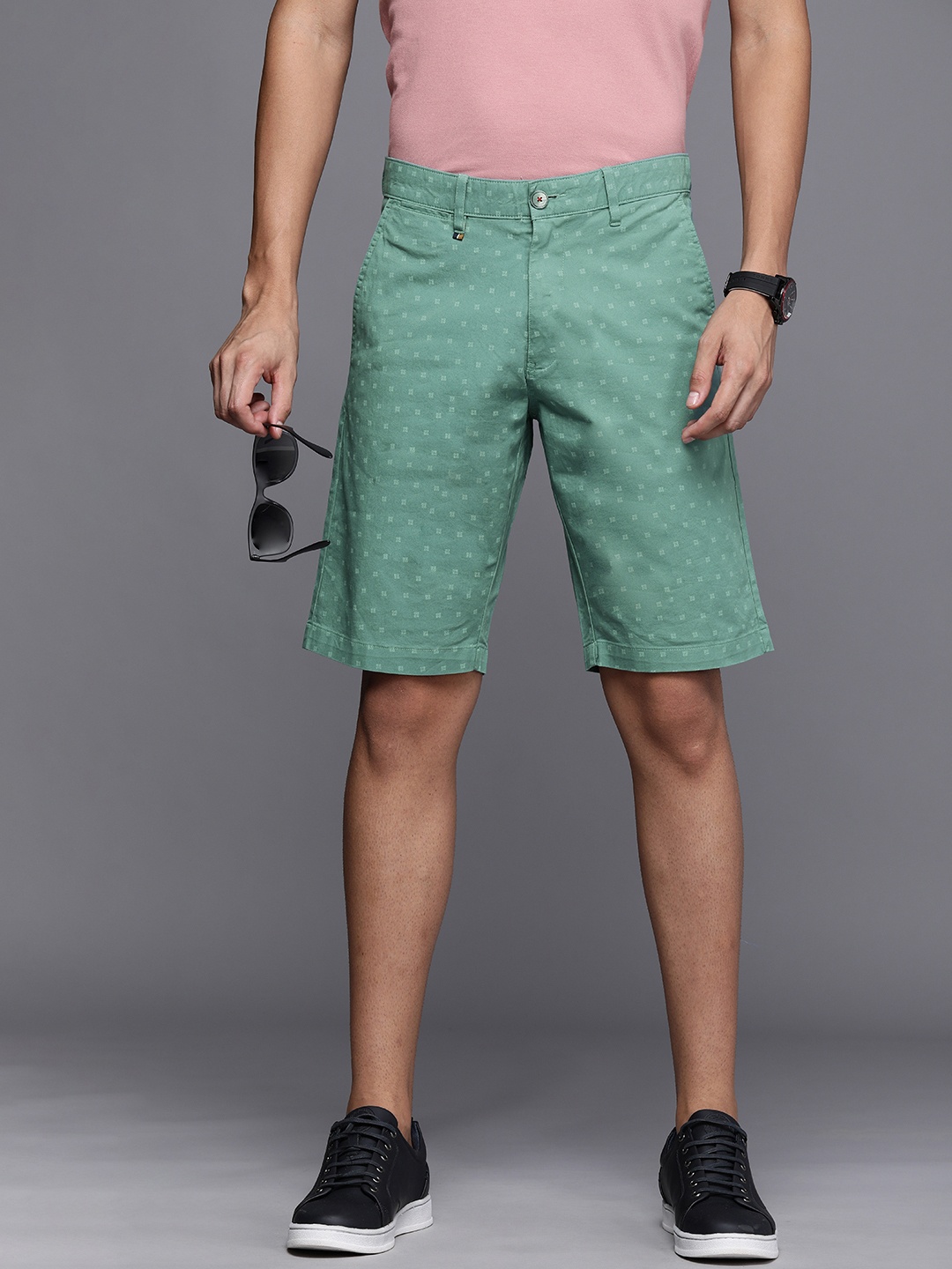 

Louis Philippe Sport Men Green Printed Slim Fit Shorts