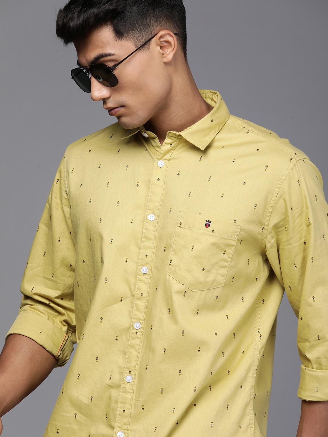 

Louis Philippe Jeans Men Khaki Printed Slim Fit Pure Cotton Casual Shirt