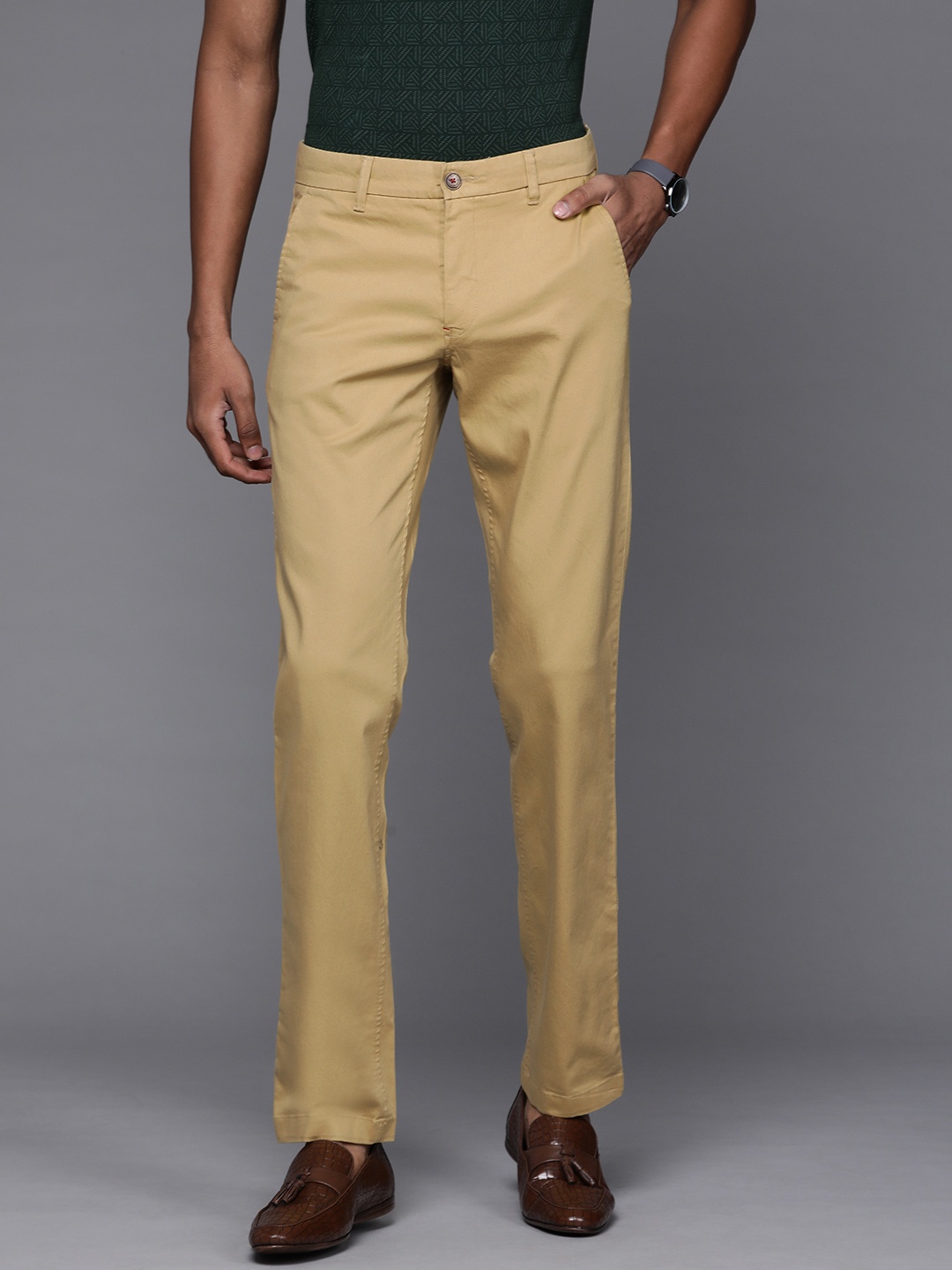 

Louis Philippe Sport Men Khaki Solid Slim Fit Trousers