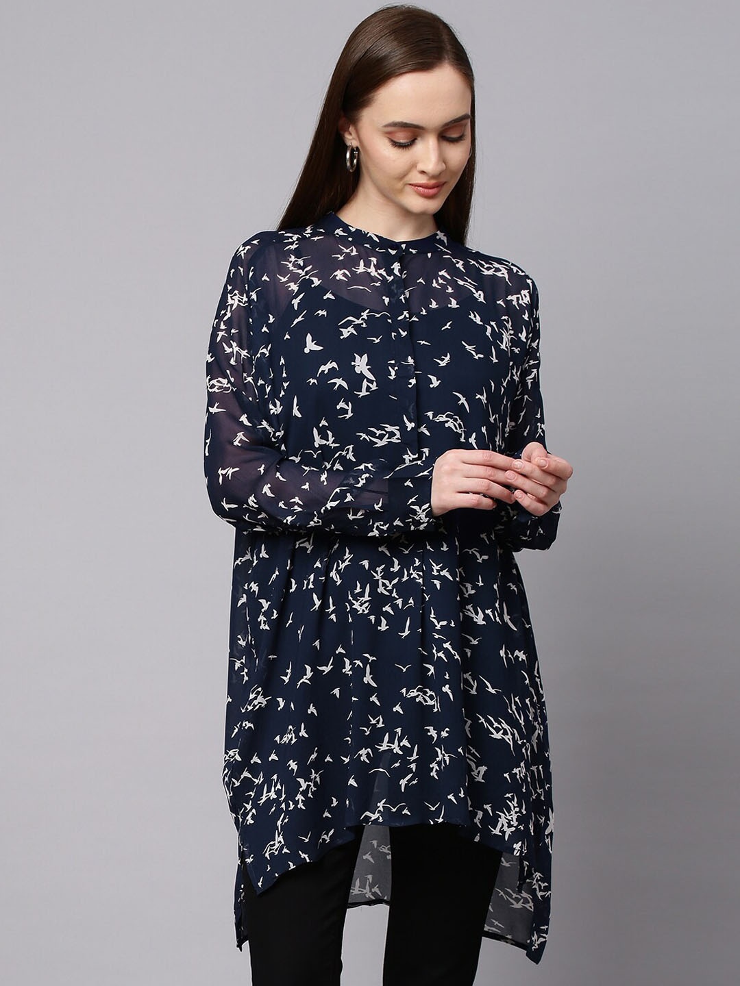 

Modern Indian by CHEMISTRY Women Navy Blue & White Quirky Printed A-line Kurta