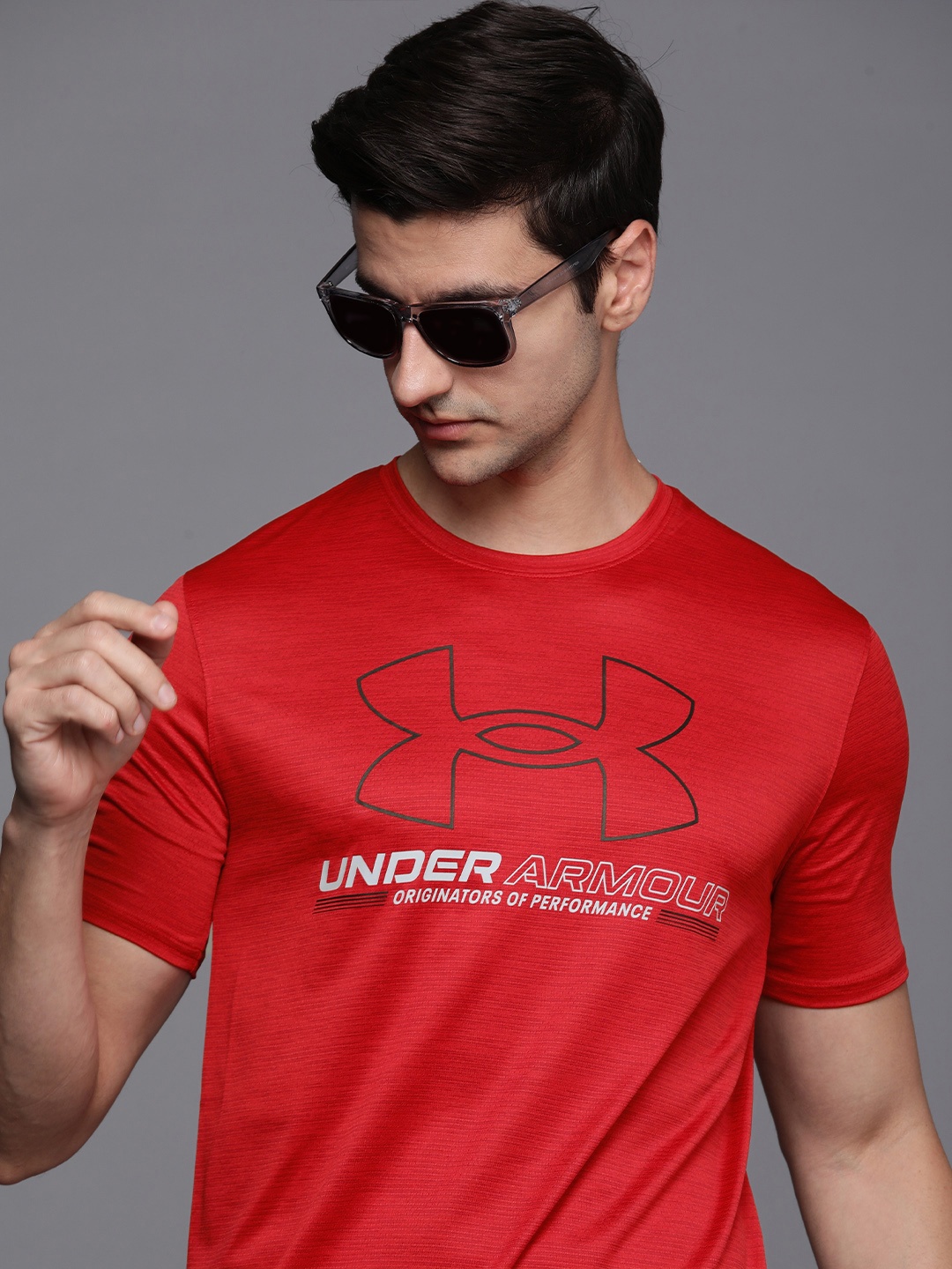 

UNDER ARMOUR Men Red & Grey Printed T-shirt
