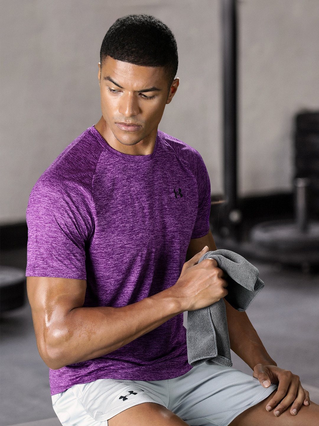 

UNDER ARMOUR Men Purple Self Designed T-shirt