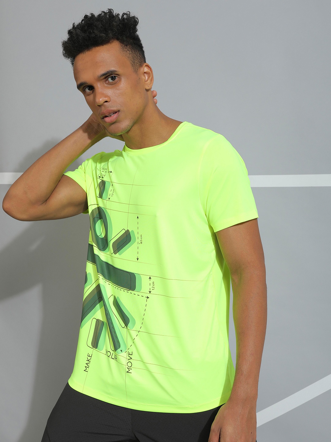 

Cultsport Men Neon Yellow Brand Logo Printed Rapid Dry Training or Gym T-shirt