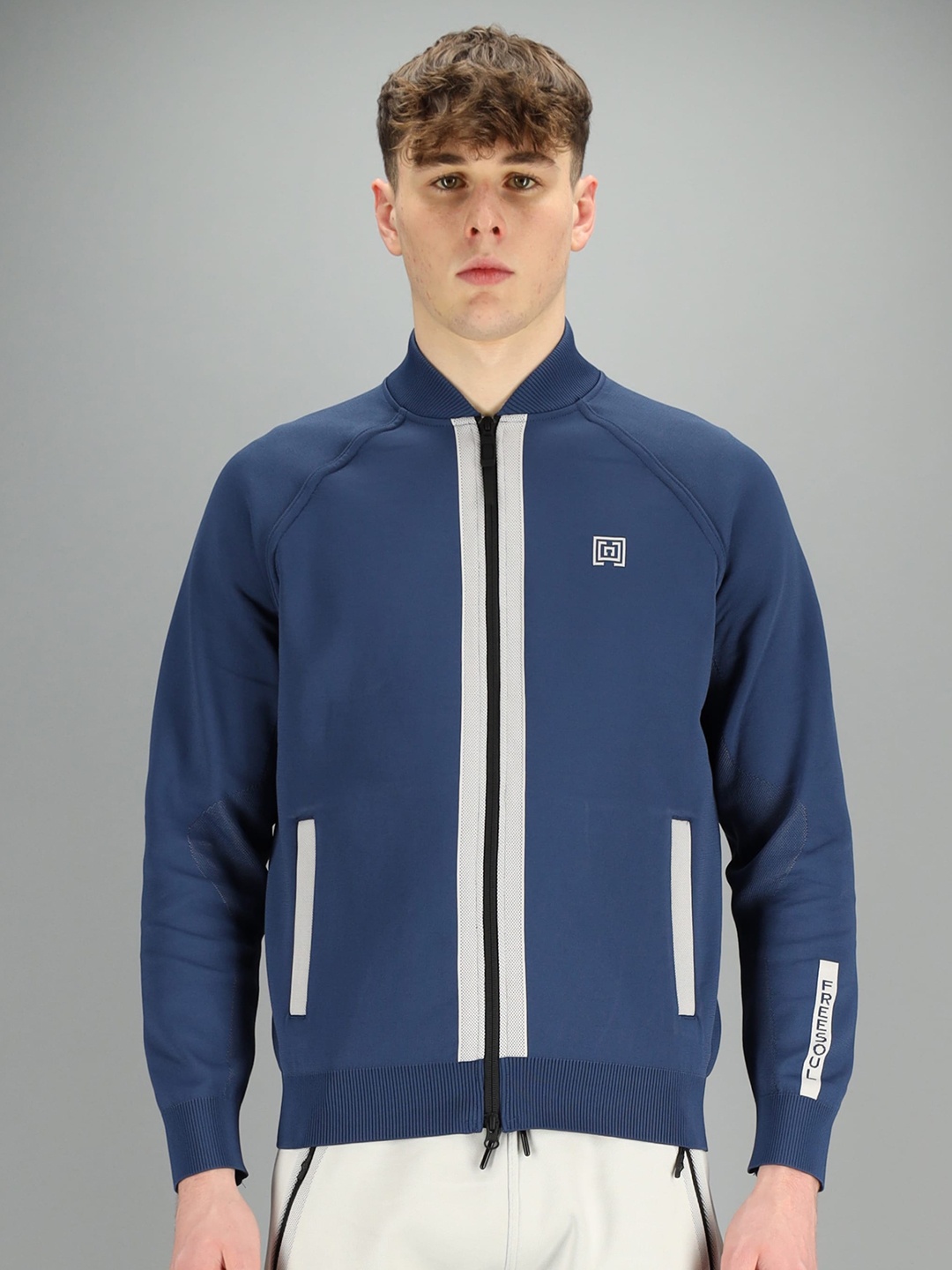

FREESOUL Men Blue Sweatshirt