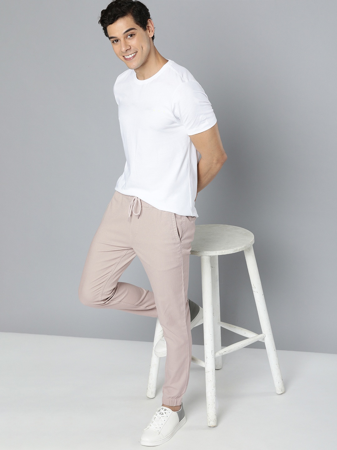 

Mast & Harbour Men Joggers, Beige