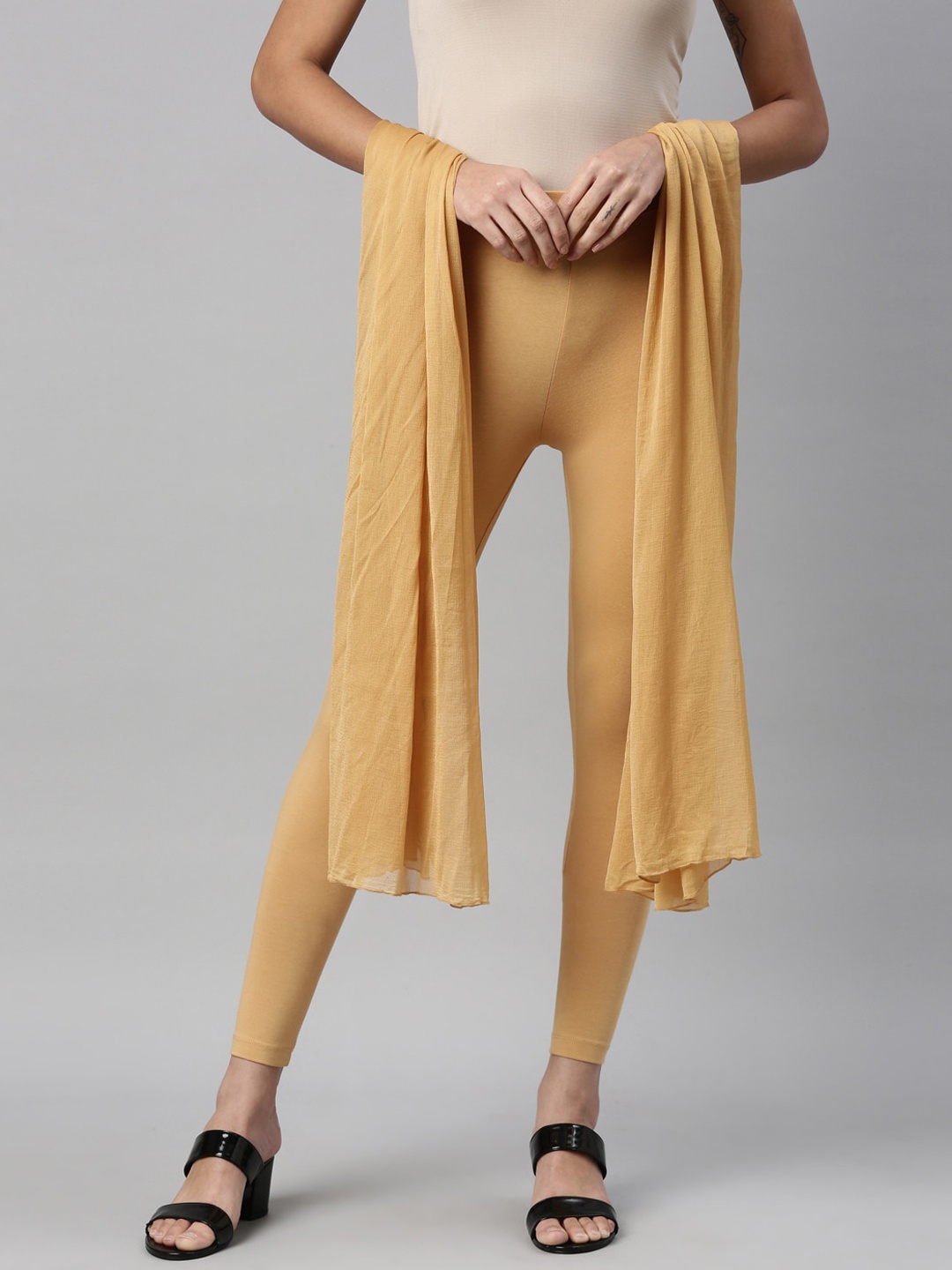 

TWIN BIRDS Women Beige Solid Ankle Length Leggings With Matching Shawl