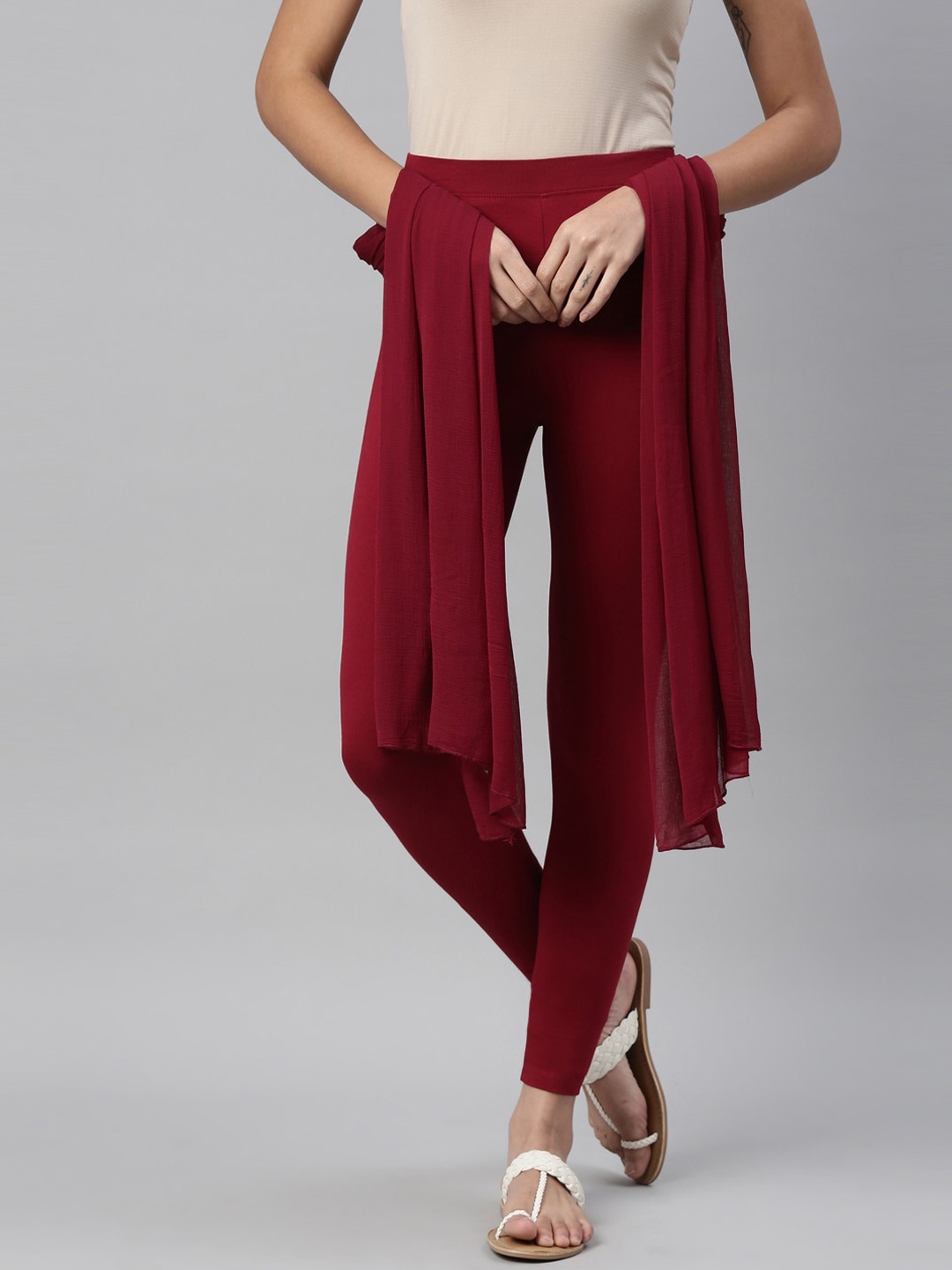 

TWIN BIRDS Women Maroon Solid Ankle Length Leggings & Shawl