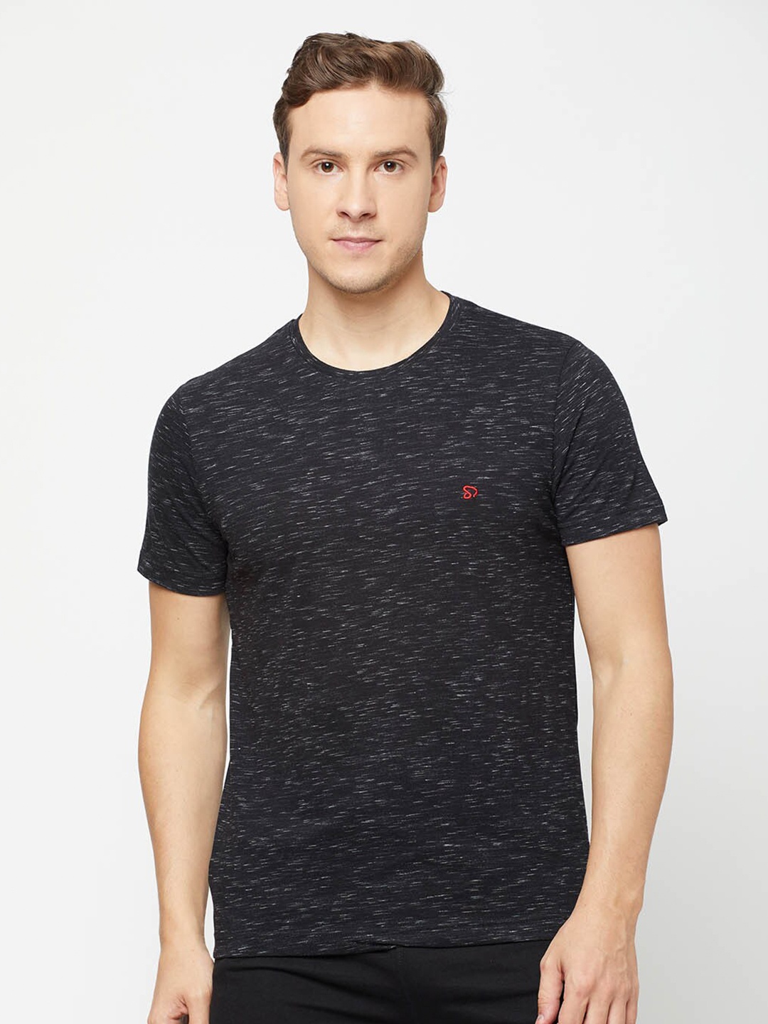 

SPORTO Men Black Self Design Cotton T-shirt