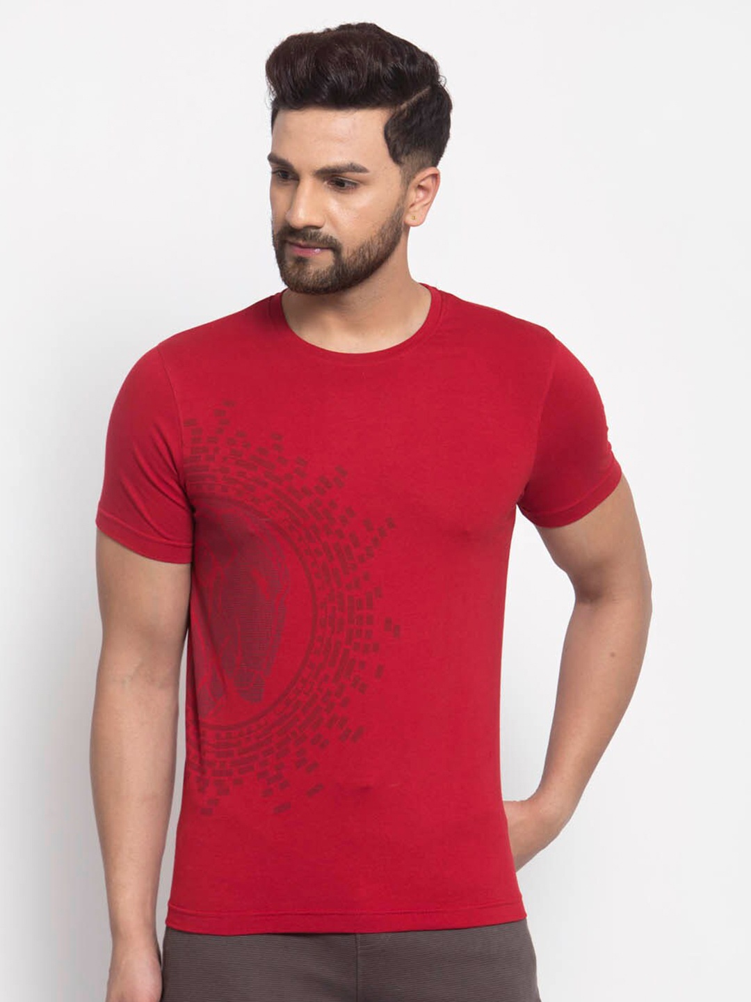 

SPORTO Men Red Printed Cotton T-shirt