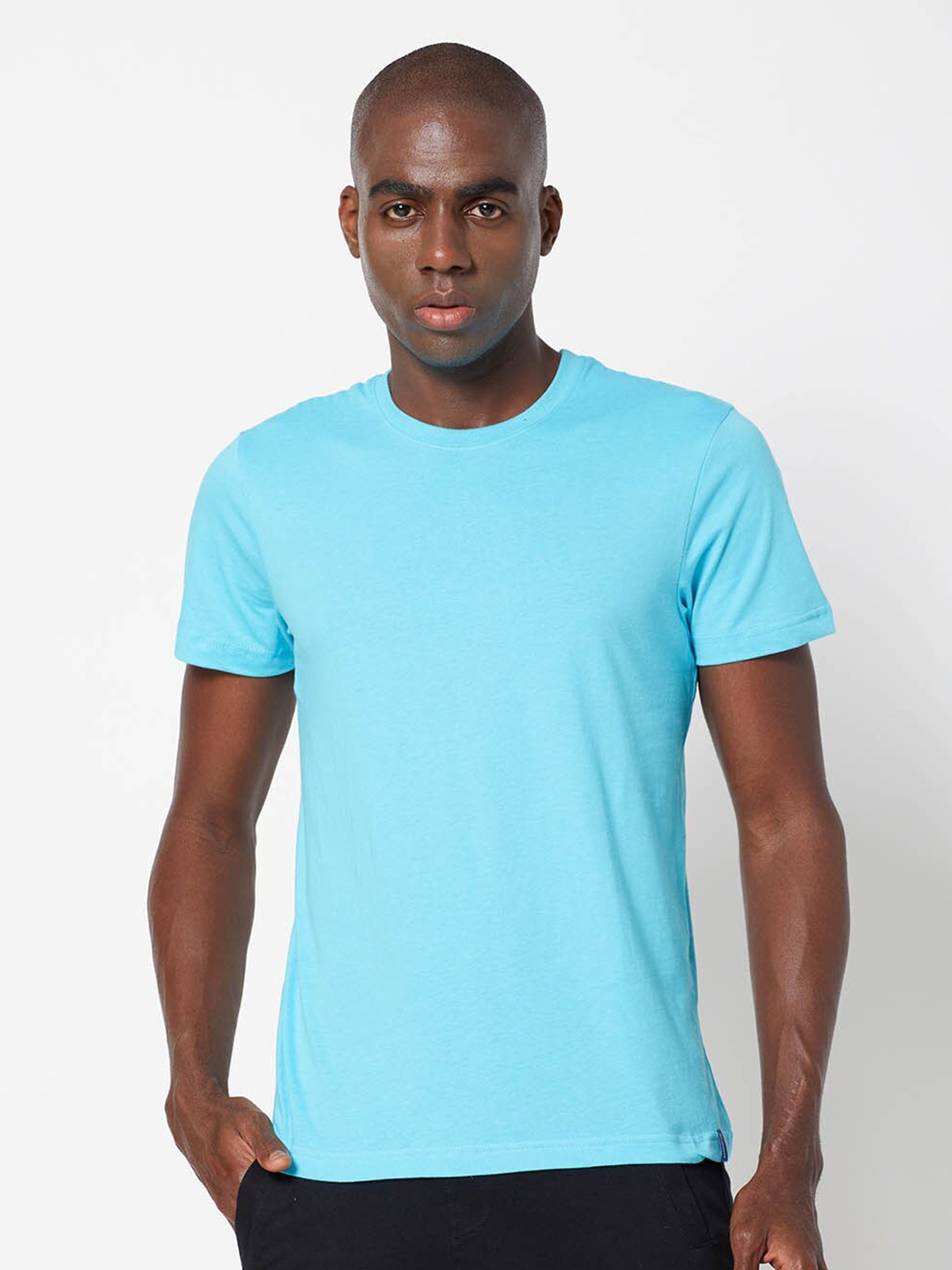 

SPORTO Men Turquoise Blue Cotton T-shirt