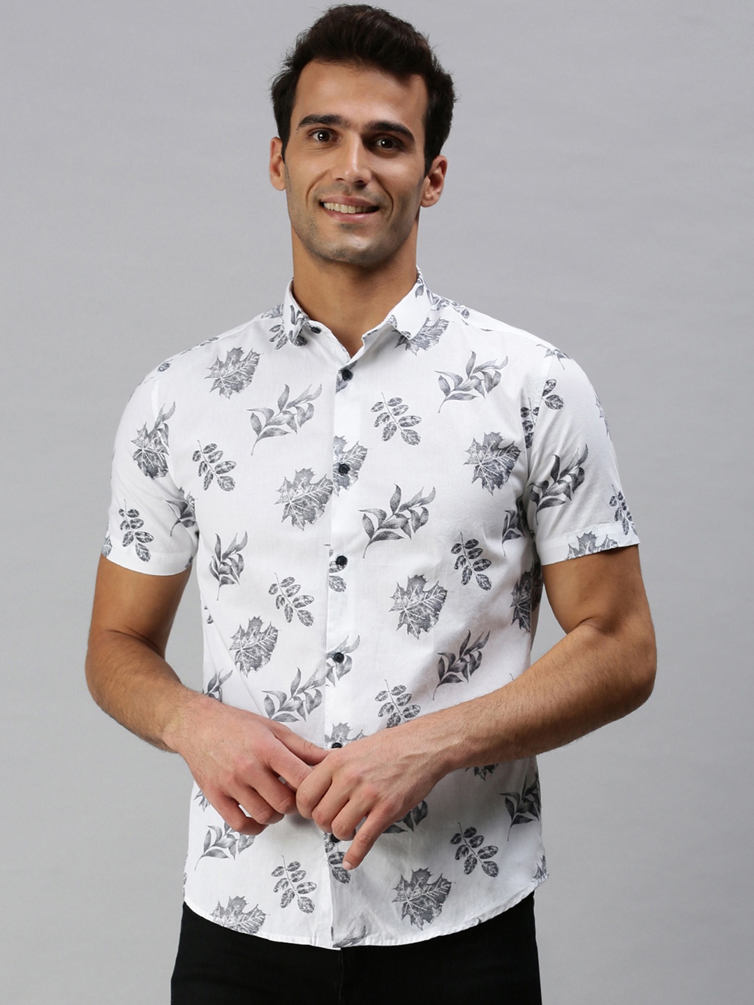 

SHOWOFF Men White Classic Slim Fit Floral Printed Cotton Casual Shirt