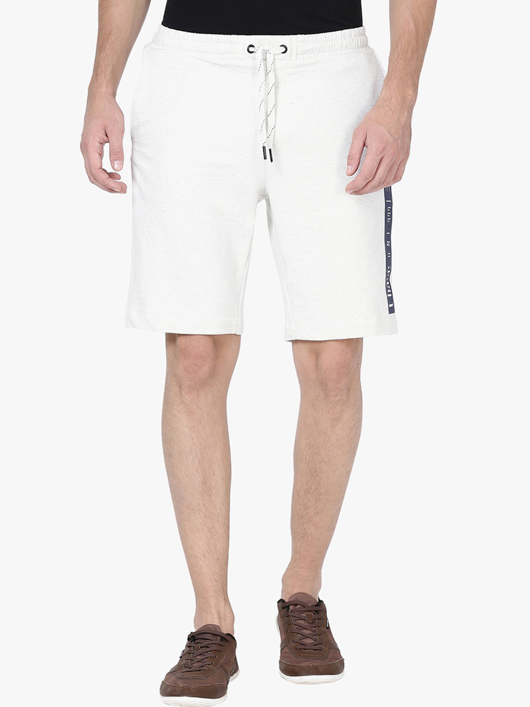 

t-base Men White Regular Fit Mid-Rise Above Knee Shorts