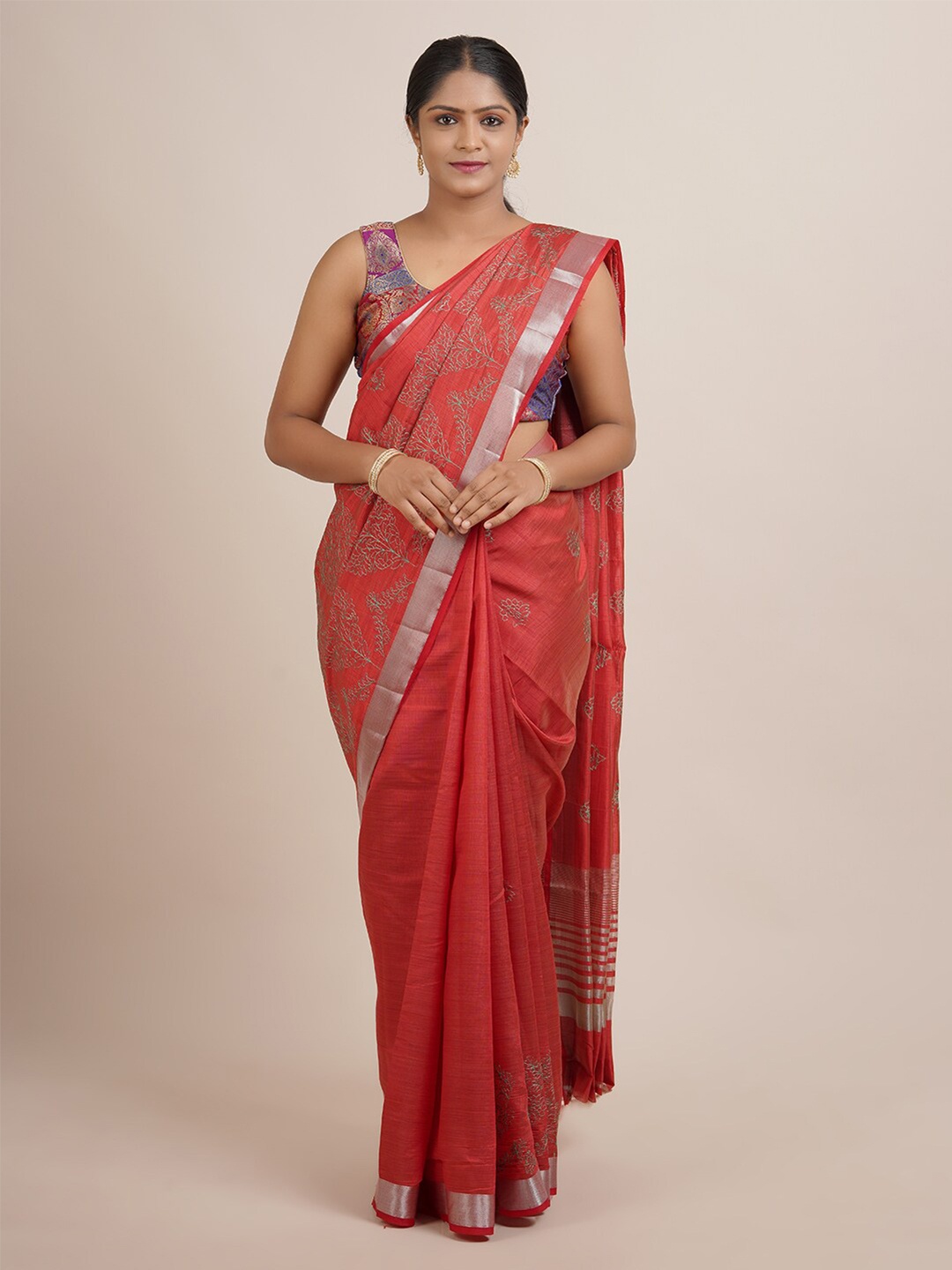 

Pothys Red & Silver-Toned Floral Embroidered Zari Jute Silk Saree