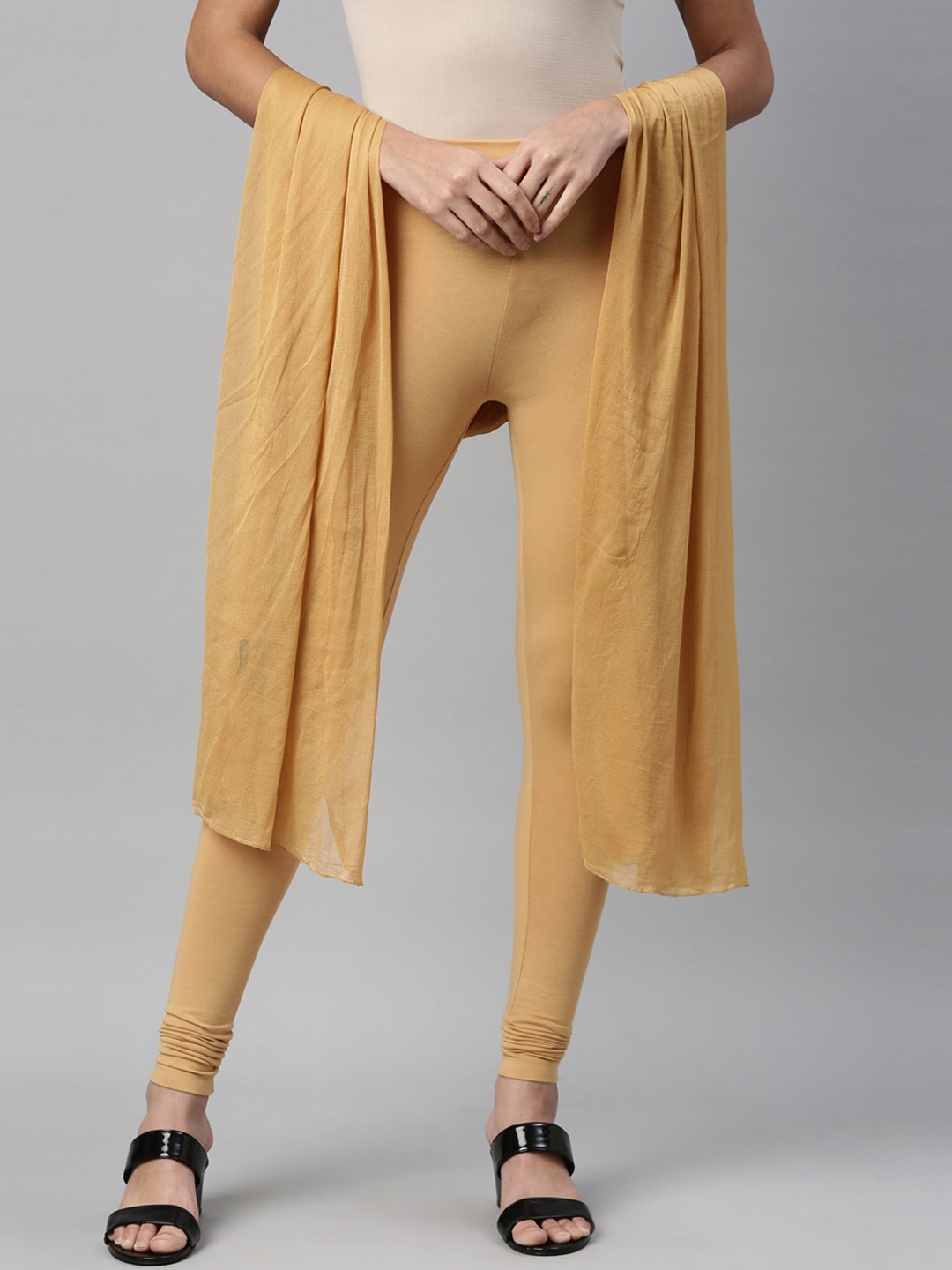 

TWIN BIRDS Women Beige Solid Churidar-Length Leggings & Shawl