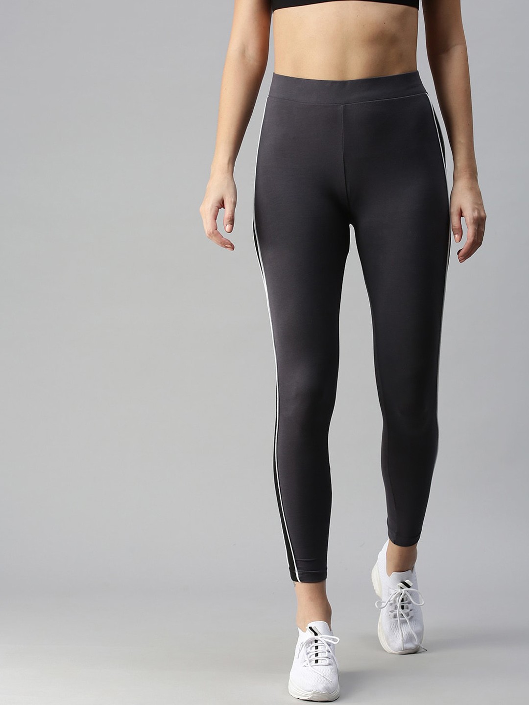 

De Moza Women Grey Solid Ankle-Length Cotton Gym Tights