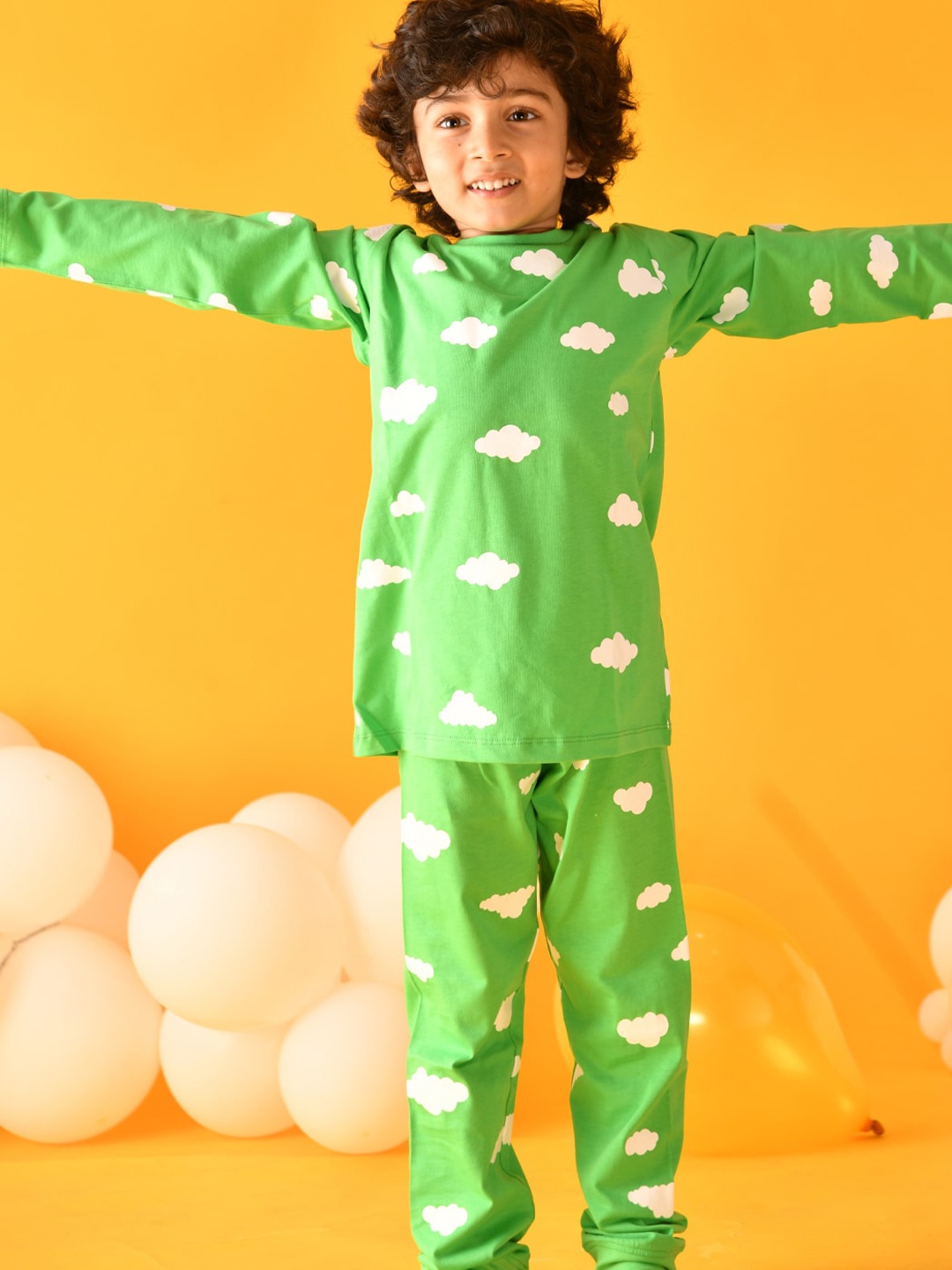 

Anthrilo Boys Green & White Printed Pure Cotton Night suit