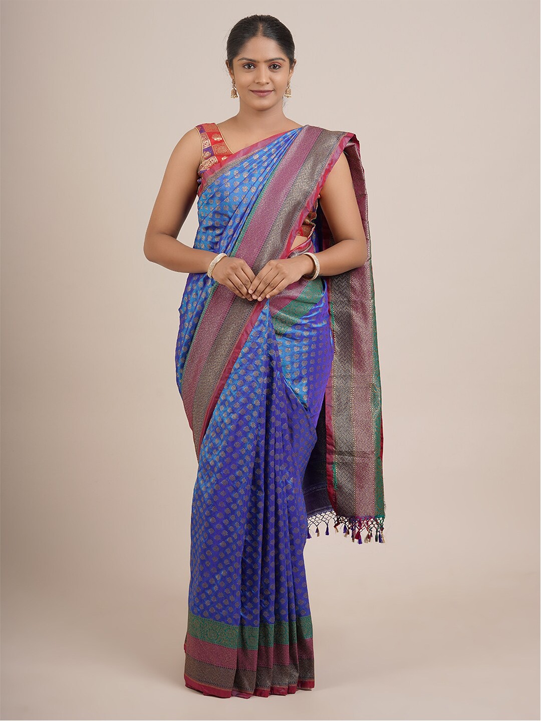 

Pothys Blue & Green Floral Zari Pure Silk Saree