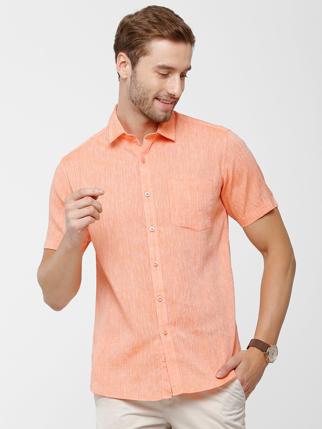 

Classic Polo Men Peach-Coloured Slim Fit Cotton Casual Shirt