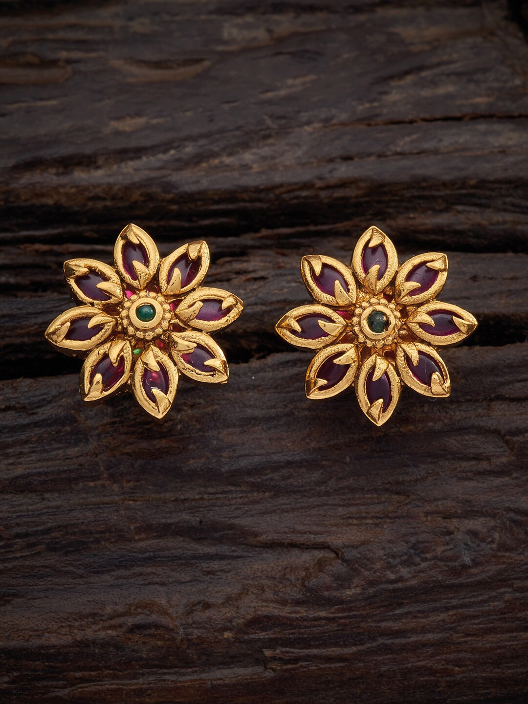 

Kushal's Fashion Jewellery Red & Gold-Toned Floral Studs Earrings