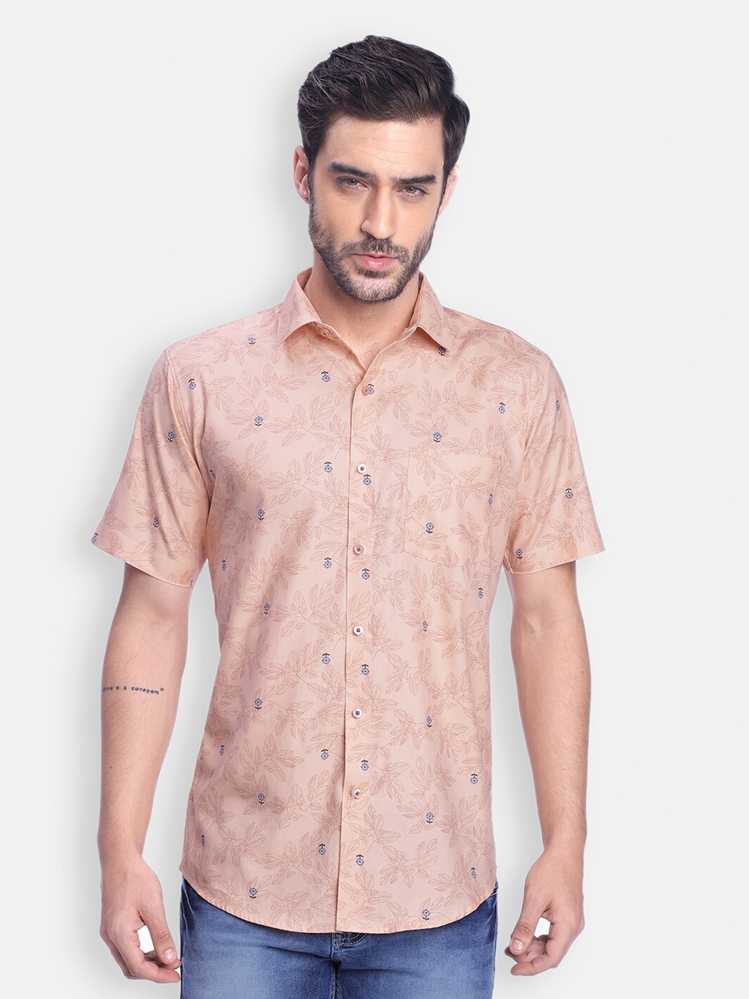 

Zeal Men Peach-Coloured Standard Floral Printed Pure Cotton Casual Shirt